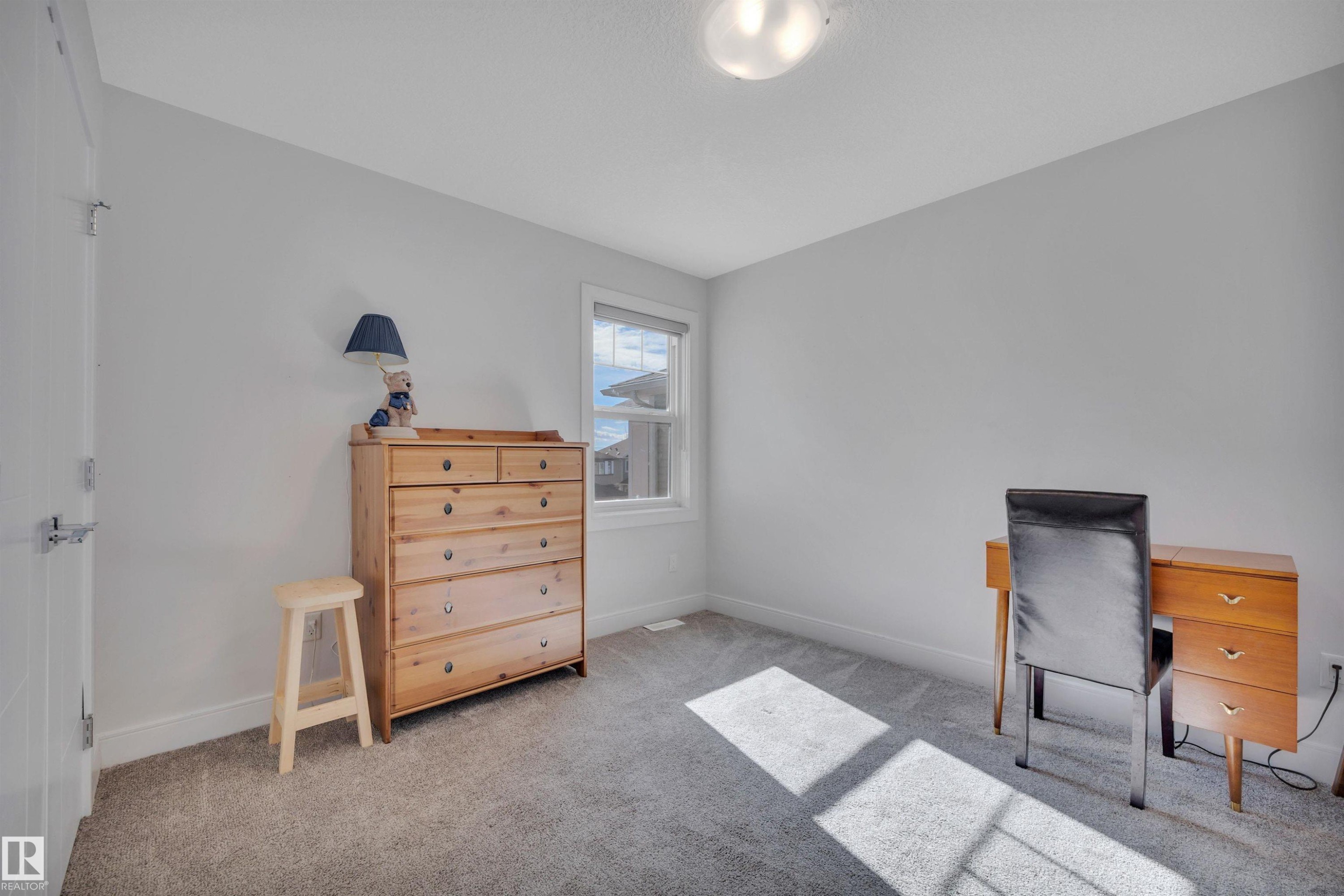 












36 Sandalwood Place

,
Leduc,




AB
T9E 1C3

