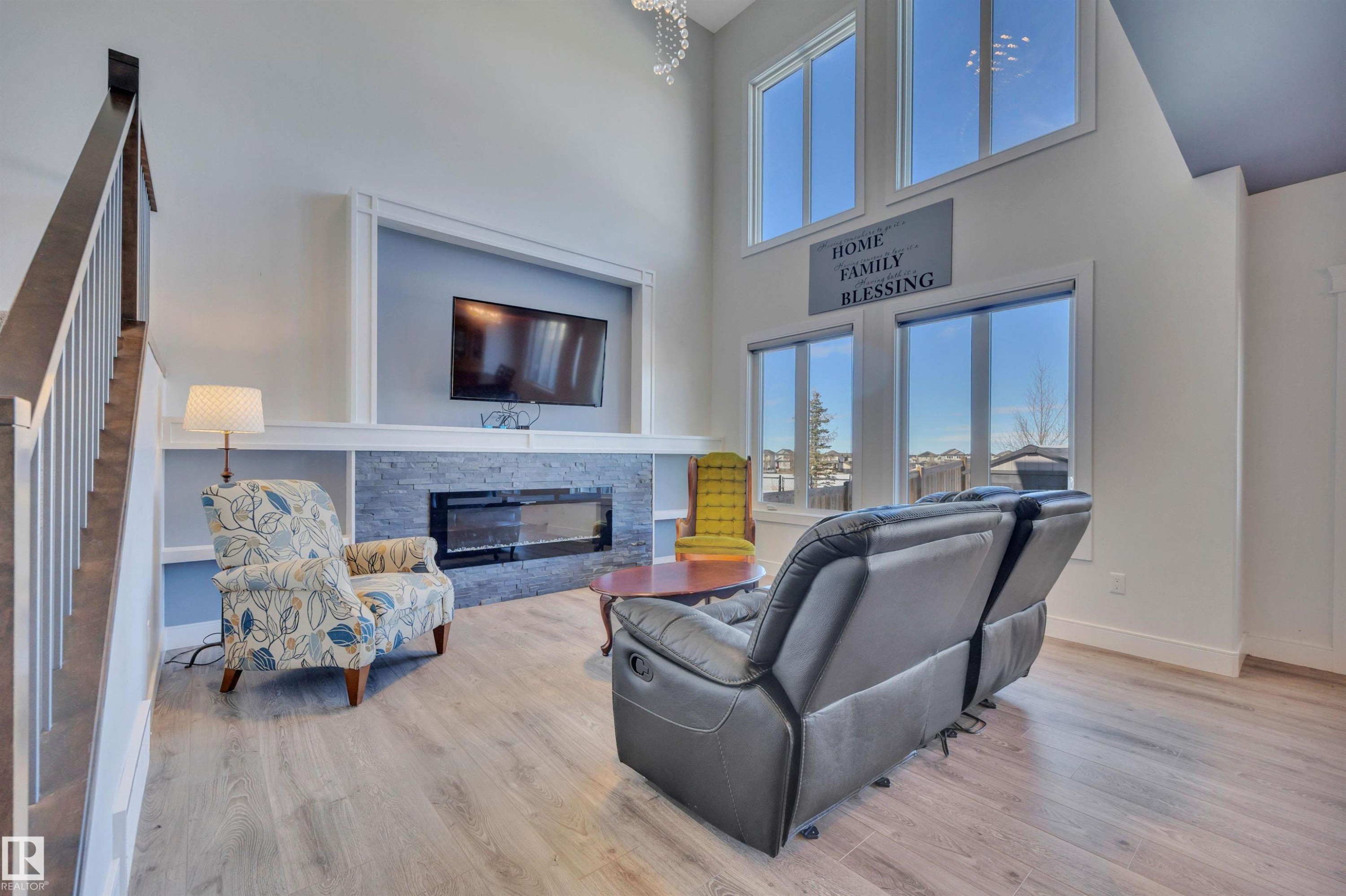 












36 Sandalwood Place

,
Leduc,




AB
T9E 1C3

