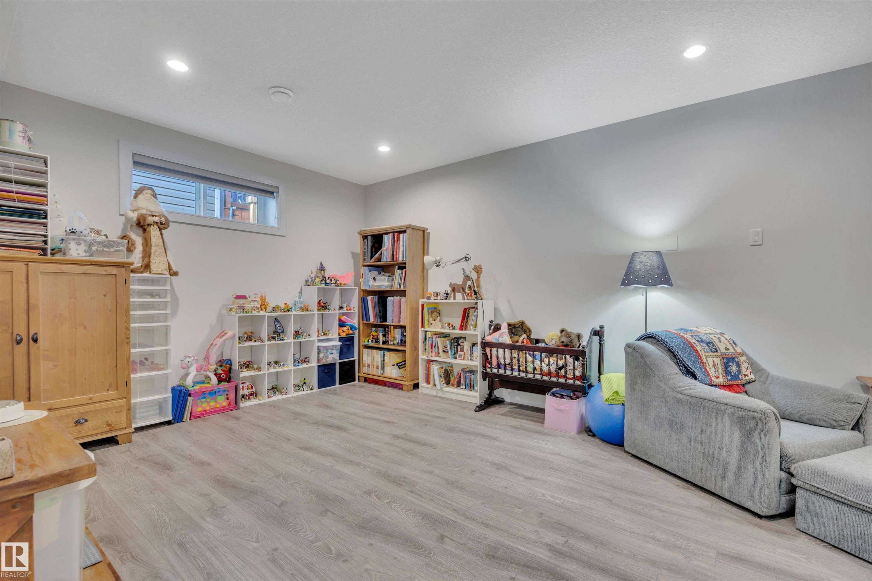 












36 Sandalwood Place

,
Leduc,




AB
T9E 1C3

