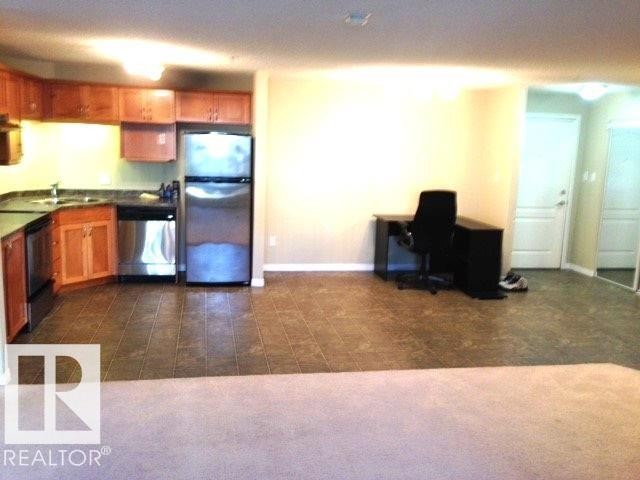 












1118 330 CLAIREVIEW STATION Drive

,
Edmonton,




AB
T5Y 0E6

