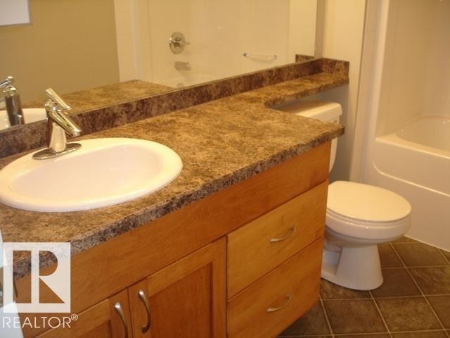 












1118 330 CLAIREVIEW STATION Drive

,
Edmonton,




AB
T5Y 0E6

