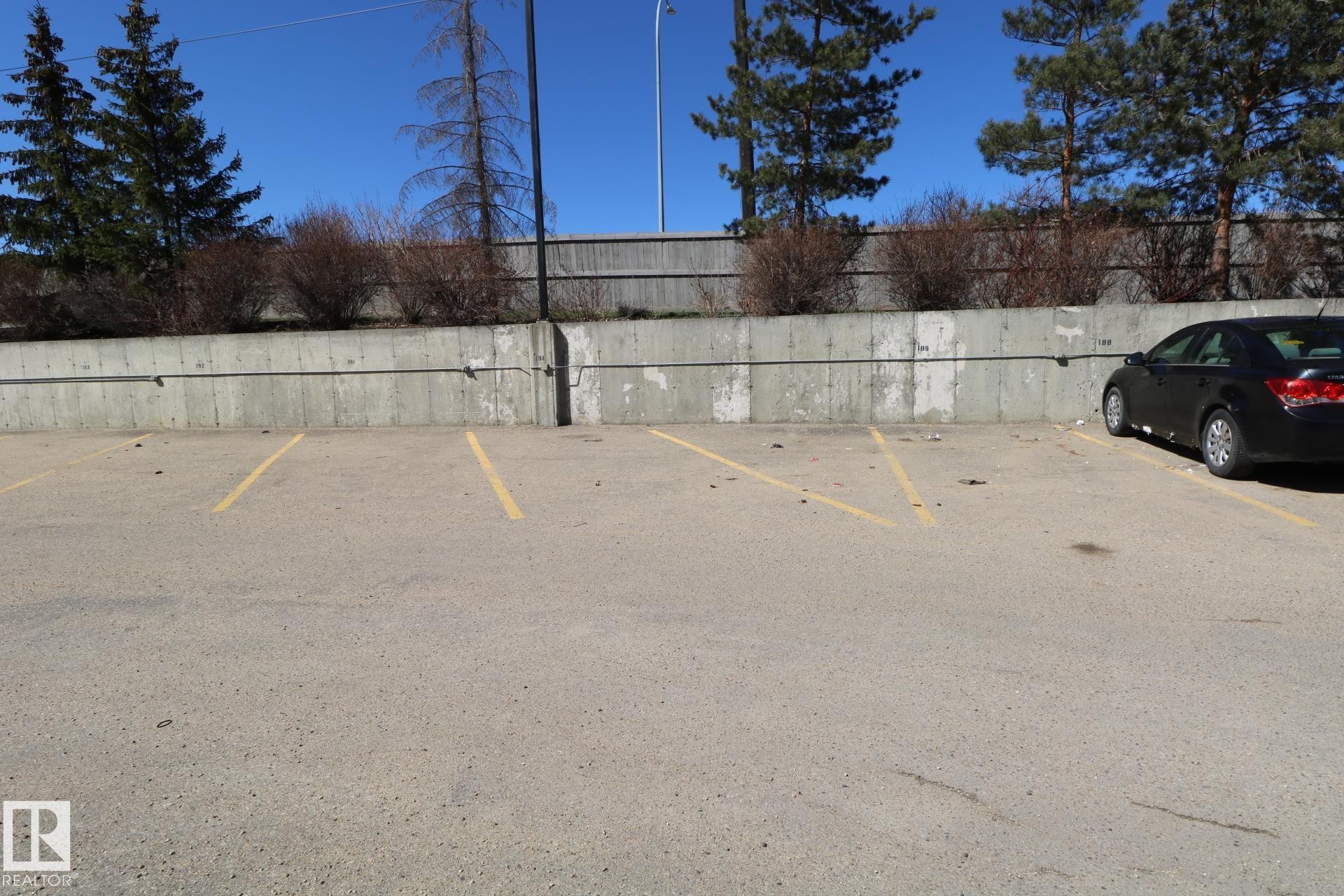 












1118 330 CLAIREVIEW STATION Drive

,
Edmonton,




AB
T5Y 0E6

