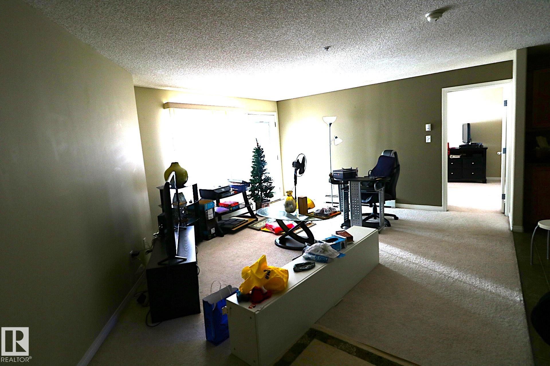 












1204 330 CLAREVIEW STATION Drive

,
Edmonton,




AB
T5Y 0E6

