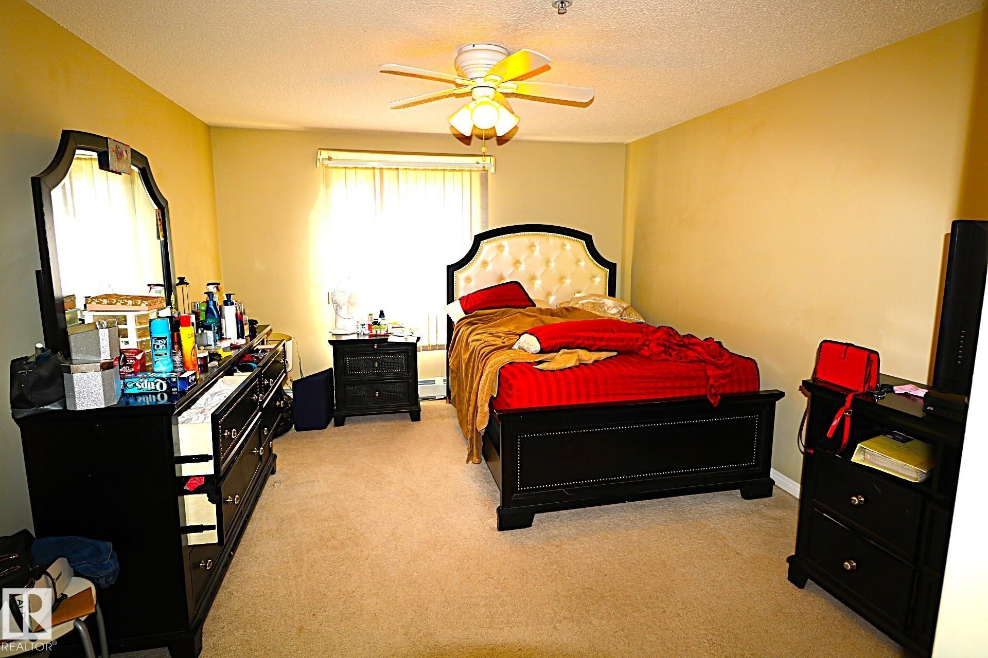 












1204 330 CLAREVIEW STATION Drive

,
Edmonton,




AB
T5Y 0E6

