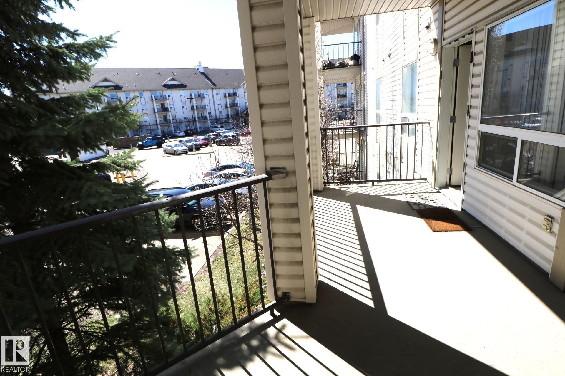 












1204 330 CLAREVIEW STATION Drive

,
Edmonton,




AB
T5Y 0E6

