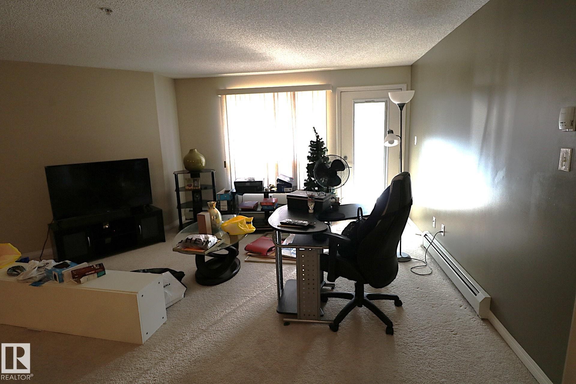 












1204 330 CLAREVIEW STATION Drive

,
Edmonton,




AB
T5Y 0E6

