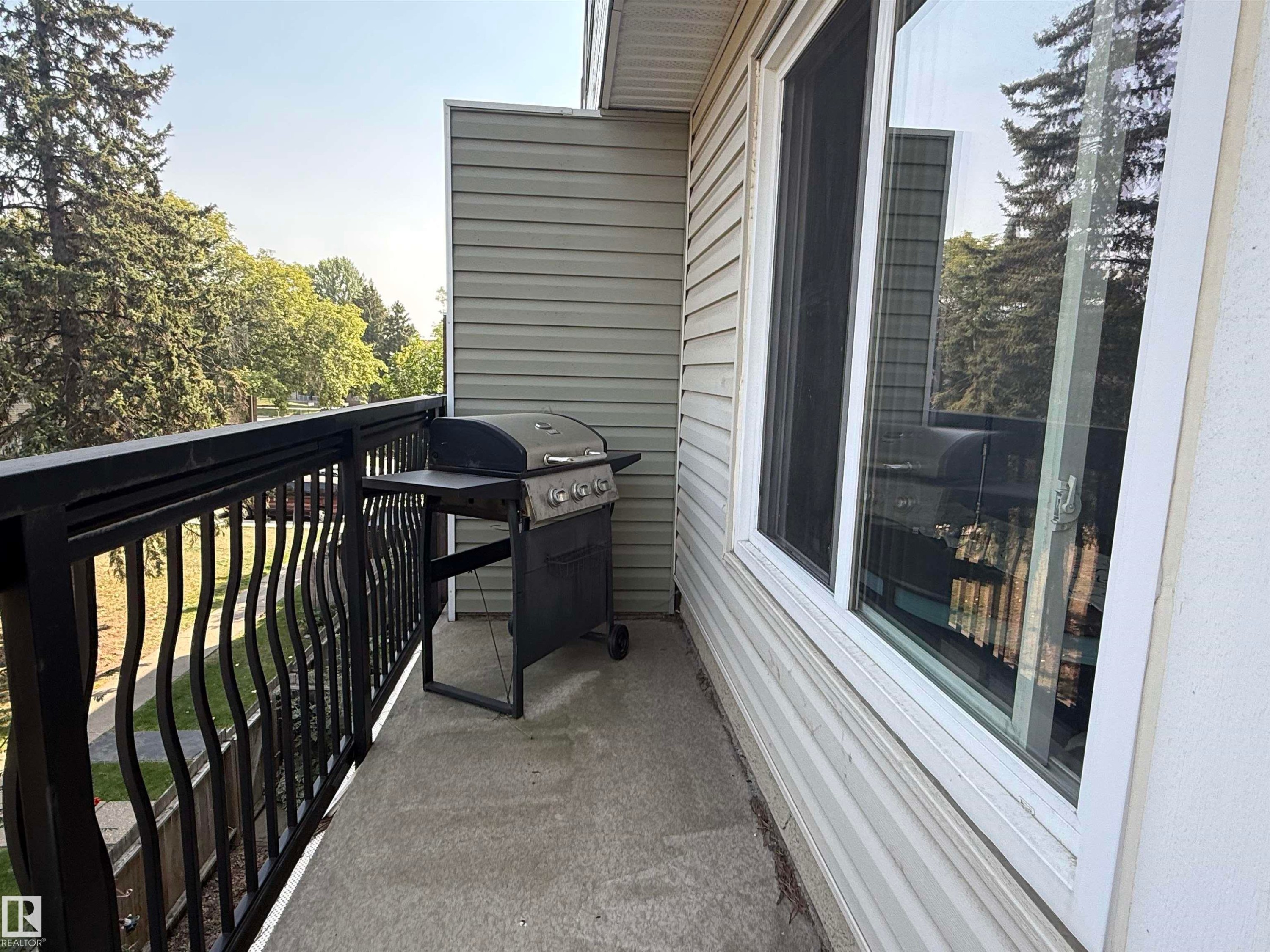 












207 7815 159 Street

,
Edmonton,




AB
T5R 2E1

