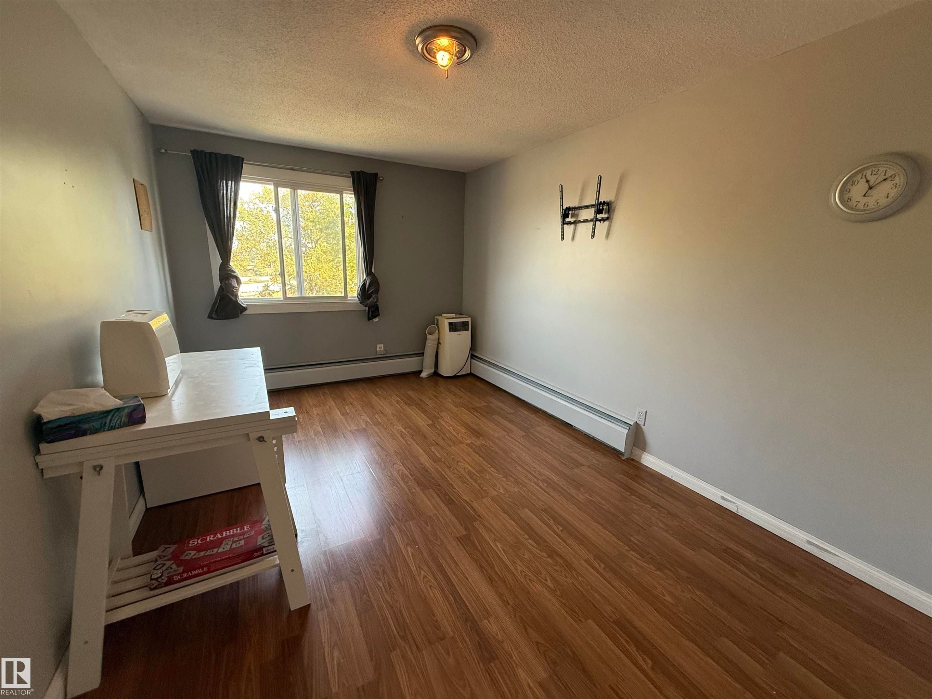 












207 7815 159 Street

,
Edmonton,




AB
T5R 2E1

