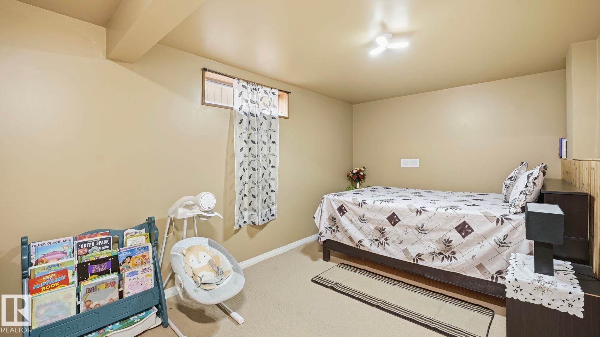 












1120 KANE Wynd

,
Edmonton,




AB
T6L 6T6

