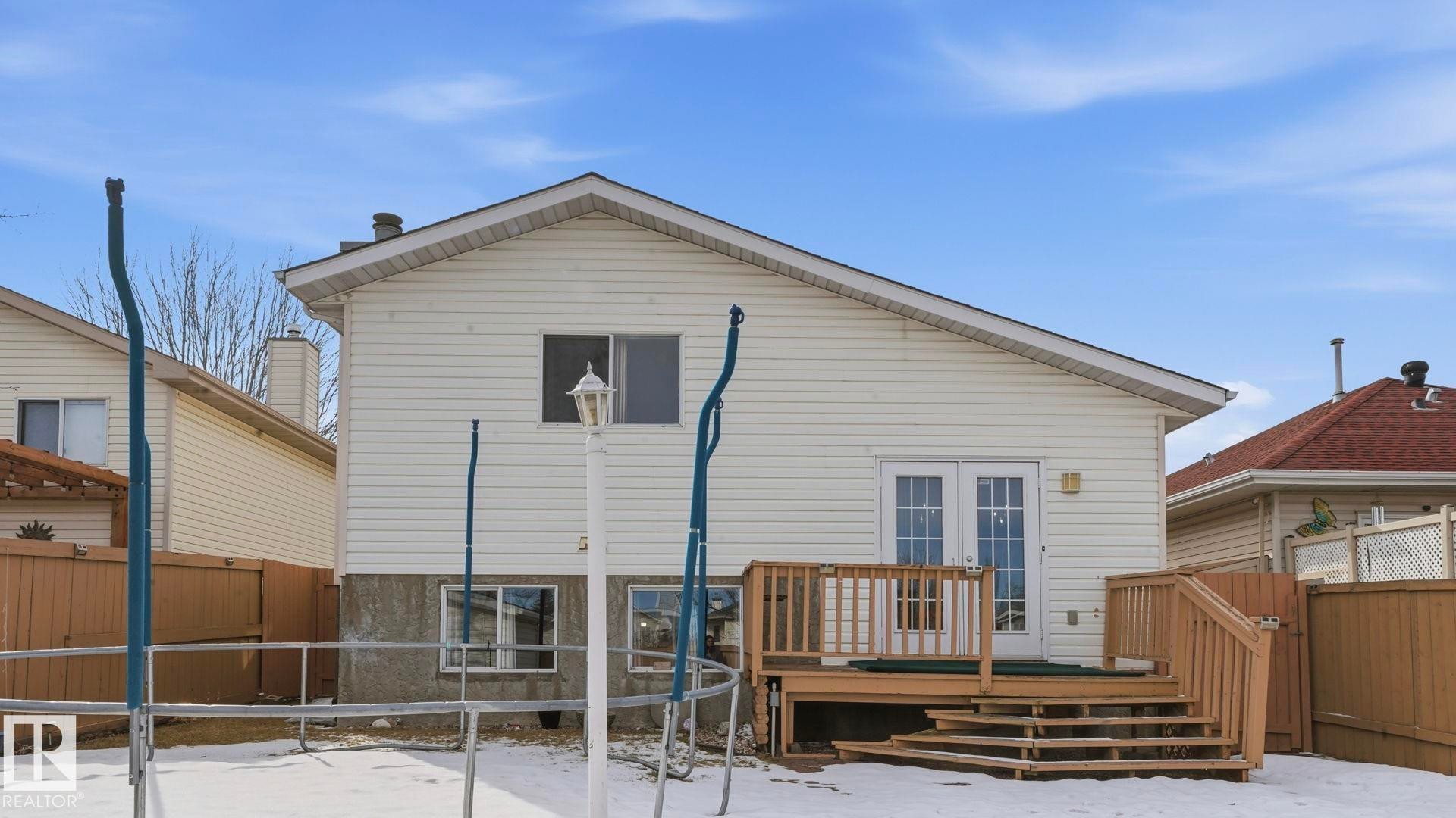 












1120 KANE Wynd

,
Edmonton,




AB
T6L 6T6

