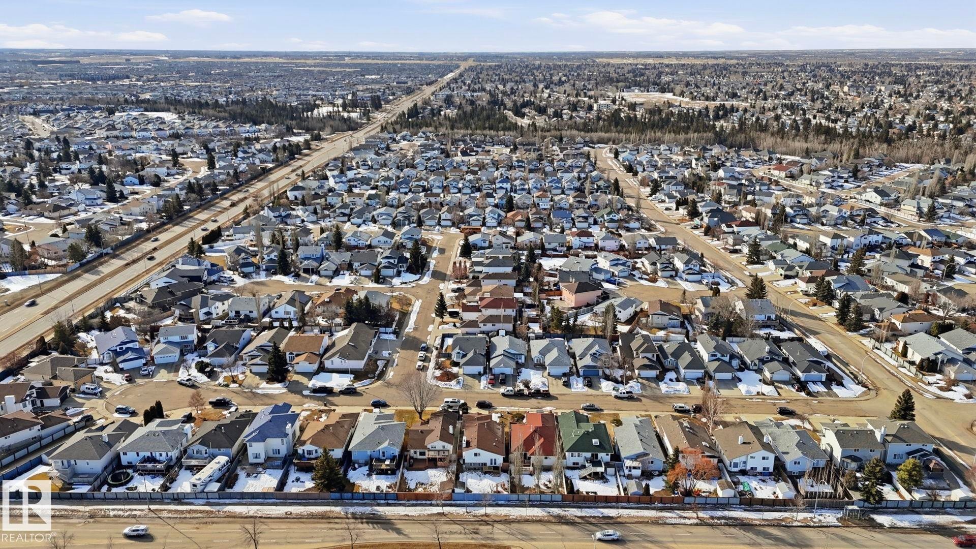 












1120 KANE Wynd

,
Edmonton,




AB
T6L 6T6

