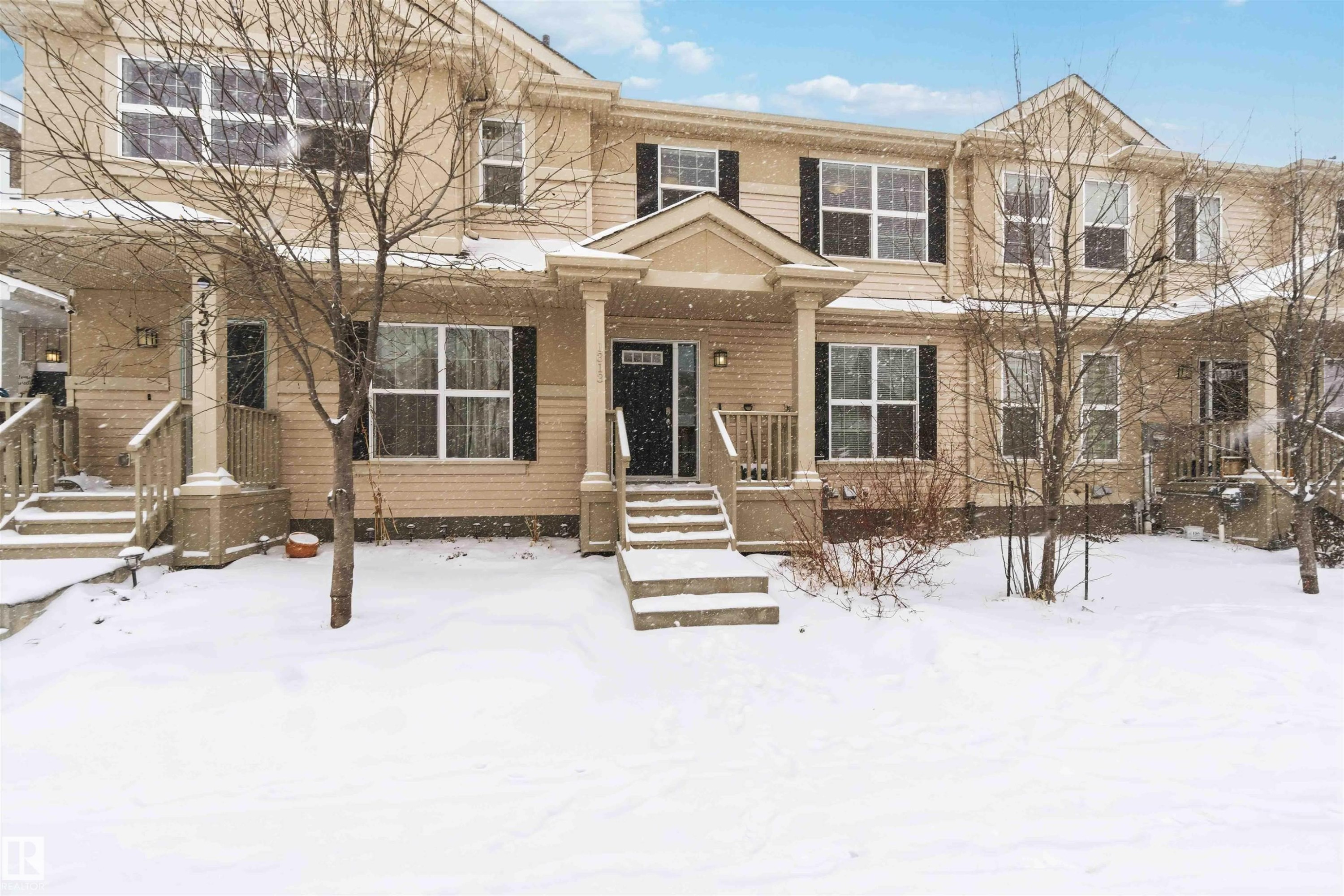 












1313 CHAPPELLE Boulevard

,
Edmonton,




AB
T6W 3S2

