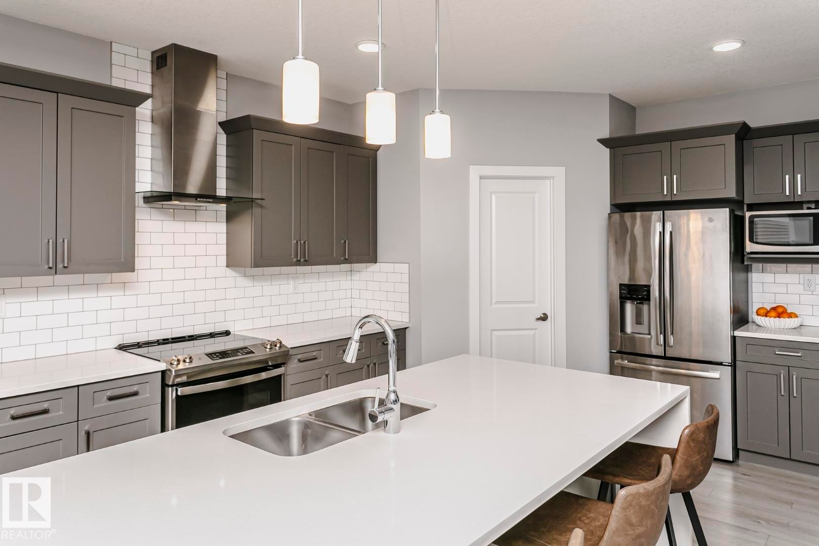 












183 ABERDEEN Crescent

,
Sherwood Park,




AB
T8H 1X2

