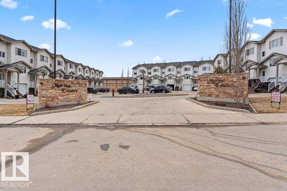 












5 1001 7 Avenue

,
Cold Lake,




AB
T9M 0C4

