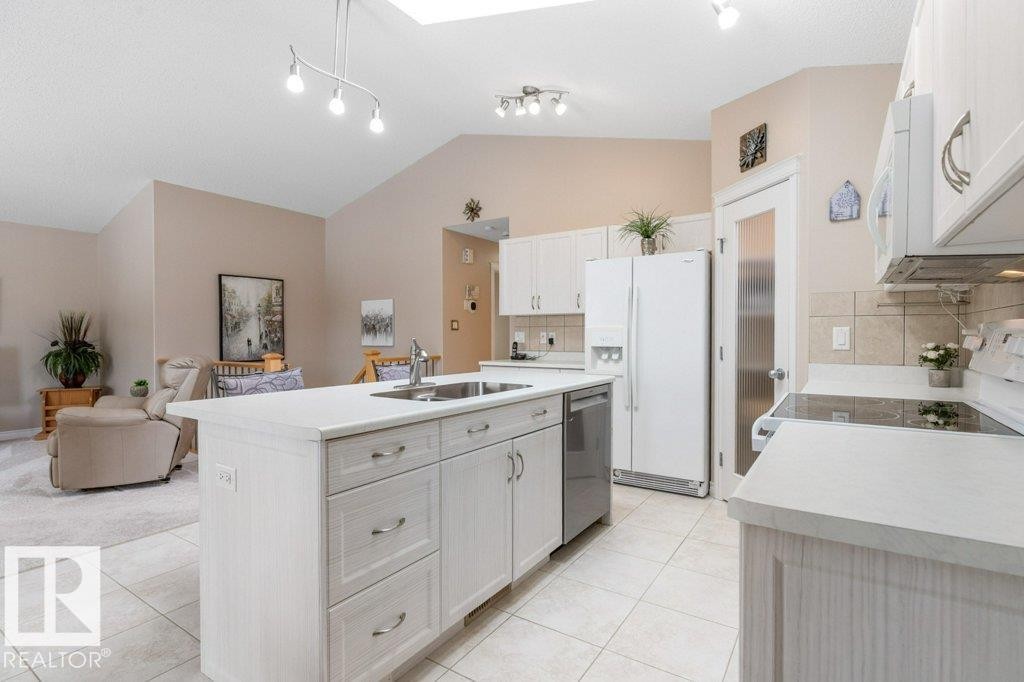 












6712 SPEAKER Place

,
Edmonton,




AB
T6R 0N9

