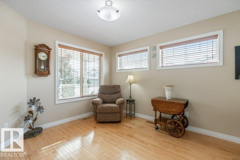 












6712 SPEAKER Place

,
Edmonton,




AB
T6R 0N9

