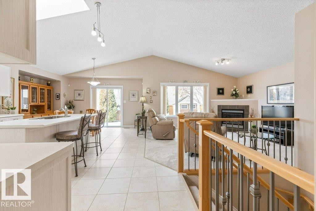 












6712 SPEAKER Place

,
Edmonton,




AB
T6R 0N9

