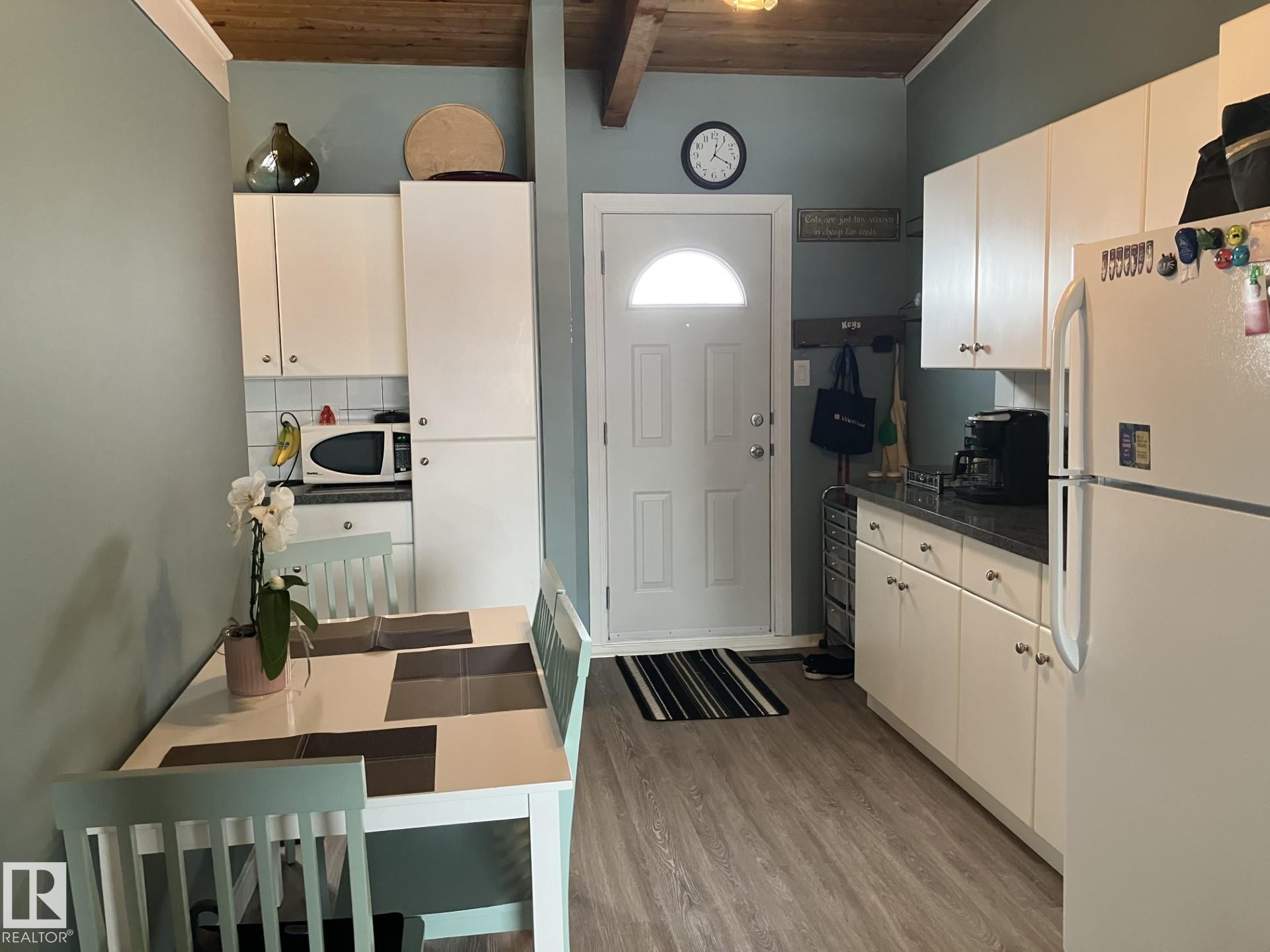 












14622 118 Street

,
Edmonton,




AB
T5X 2J4

