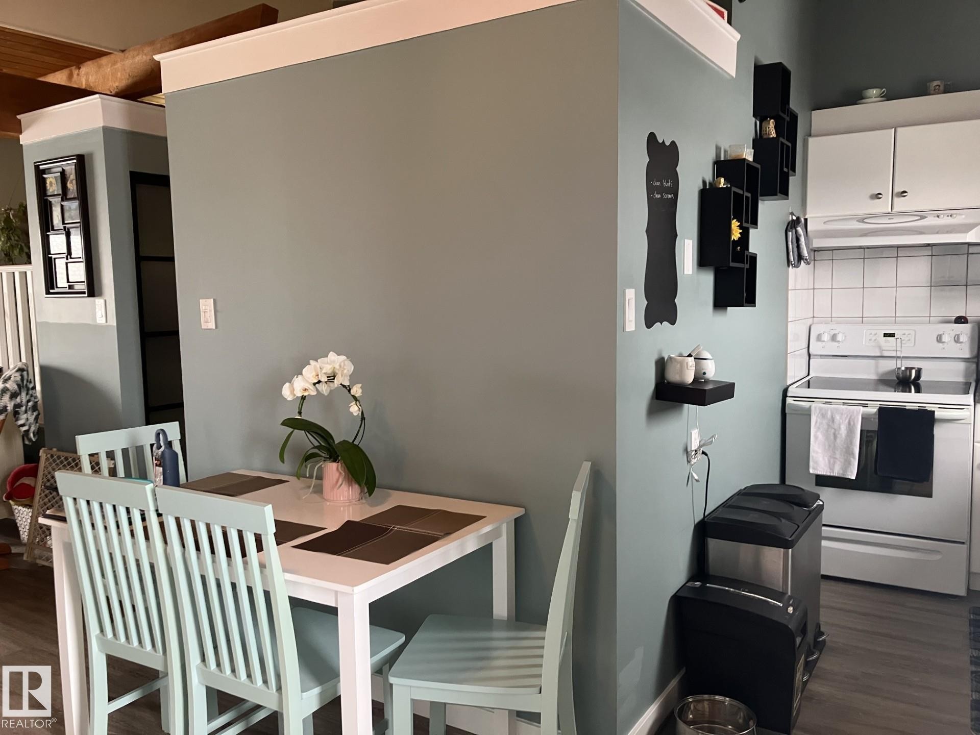 












14622 118 Street

,
Edmonton,




AB
T5X 2J4

