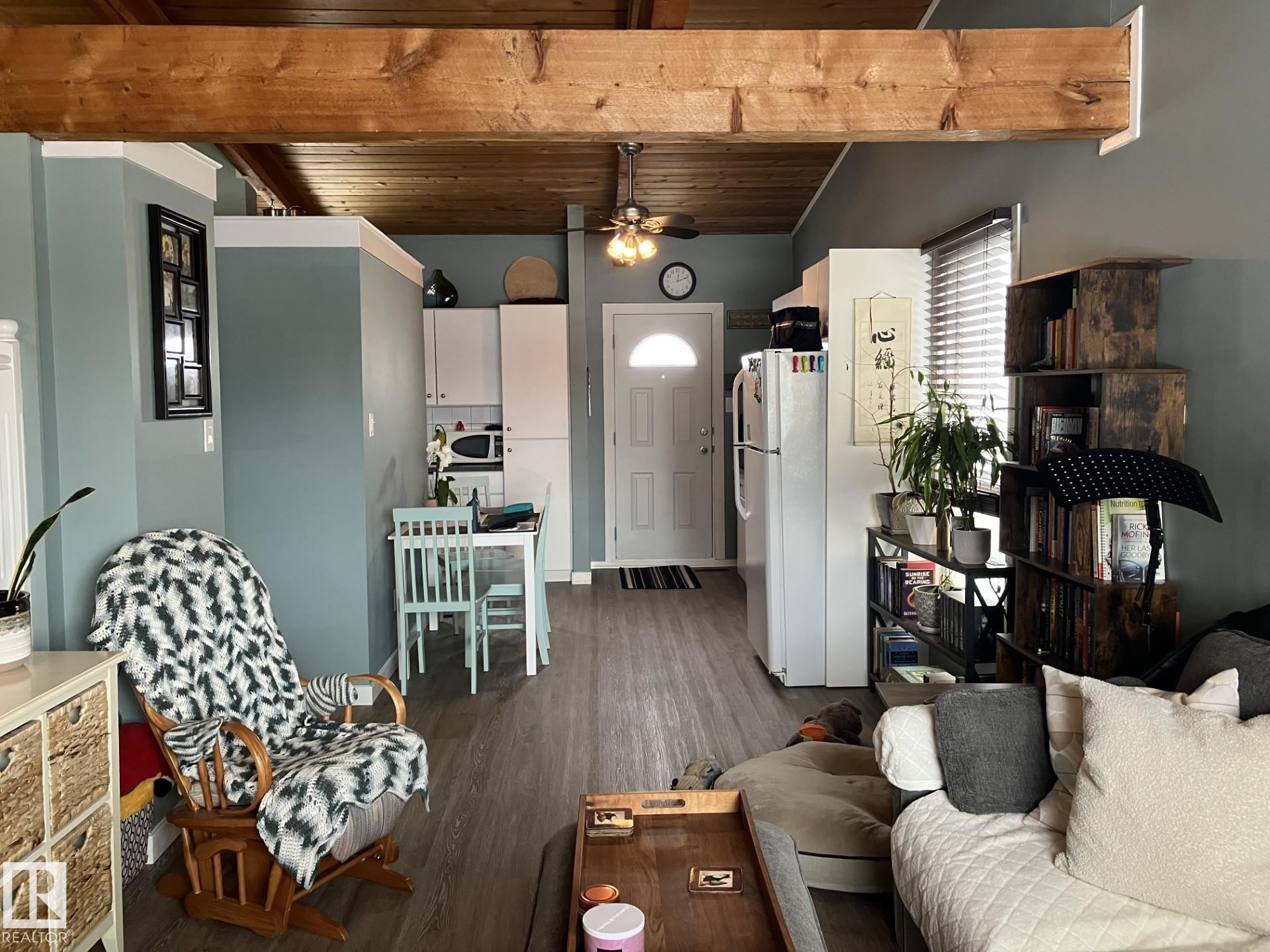 












14622 118 Street

,
Edmonton,




AB
T5X 2J4

