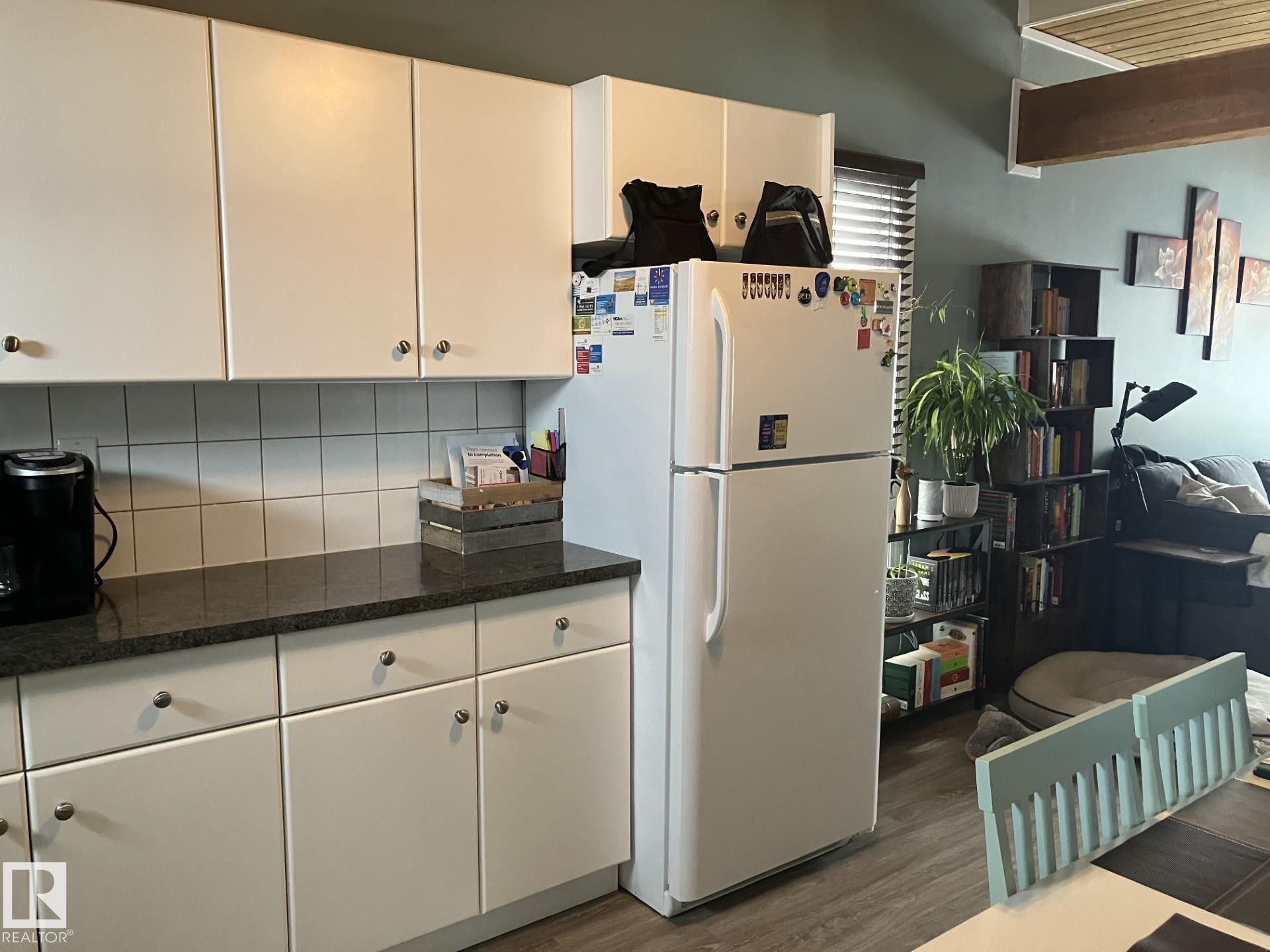 












14622 118 Street

,
Edmonton,




AB
T5X 2J4

