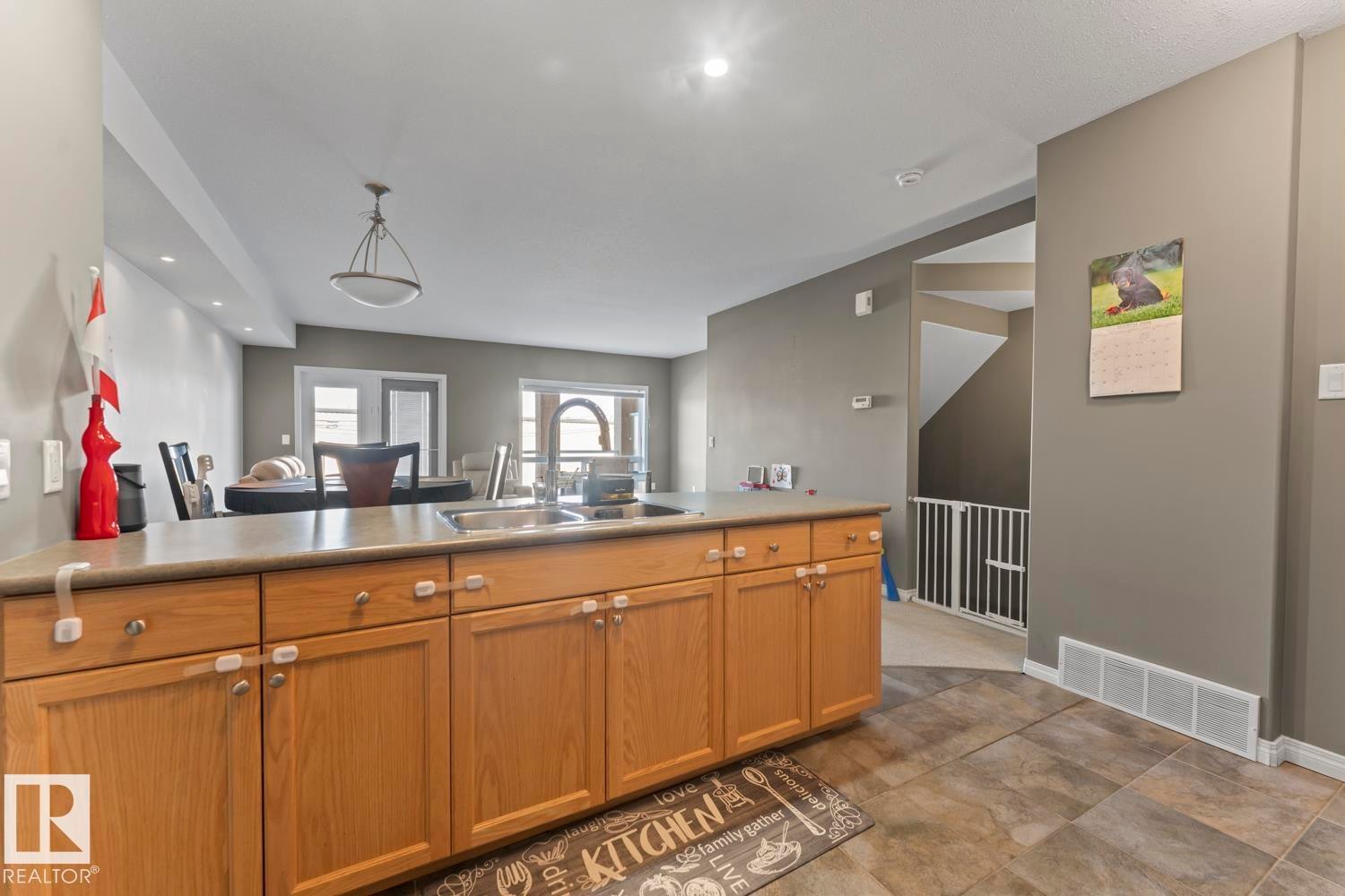 












107 801 11 Street

,
Cold Lake,




AB
T9M 1H5

