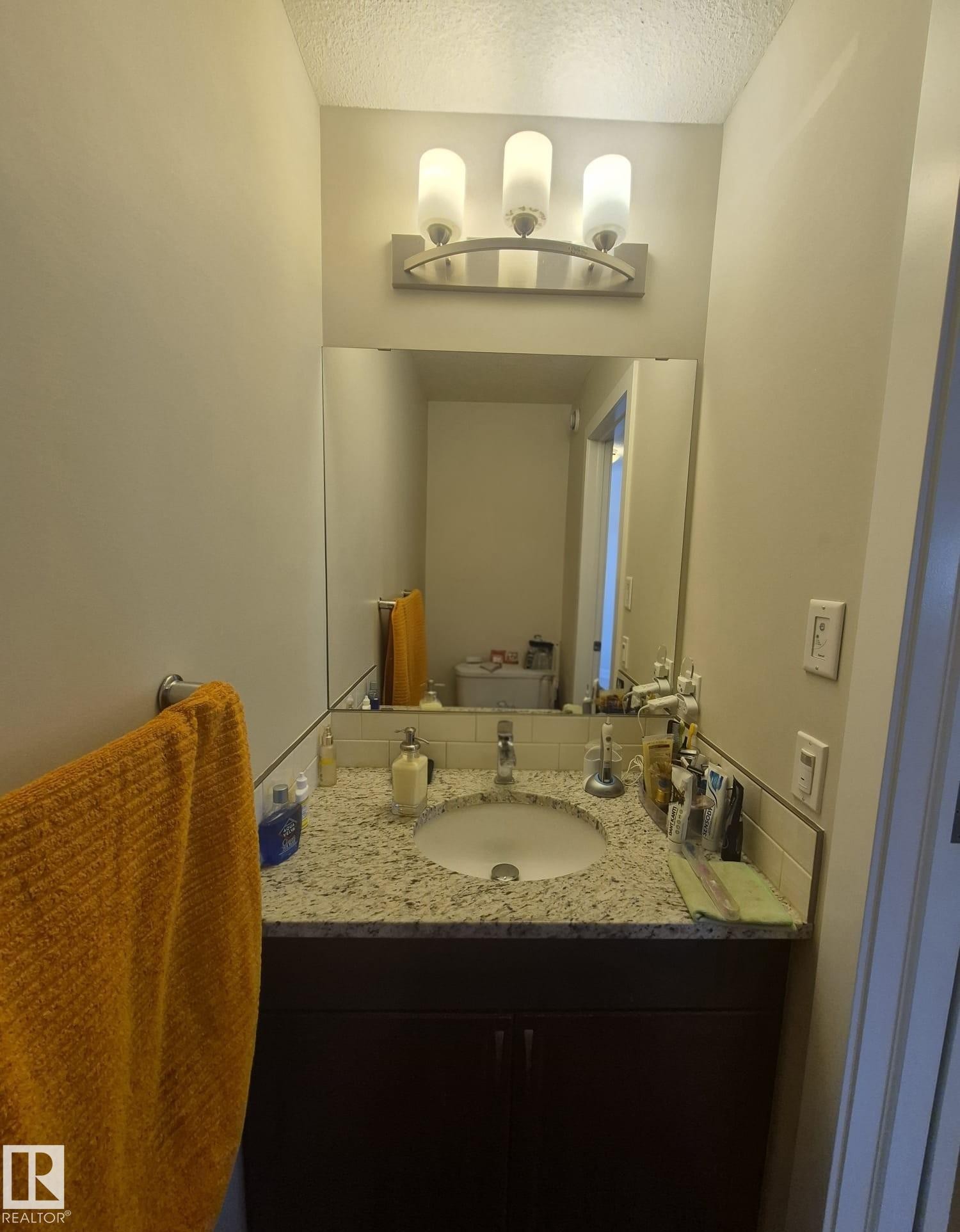 












3308 18B Avenue

,
Edmonton,




AB
T6T 0R4

