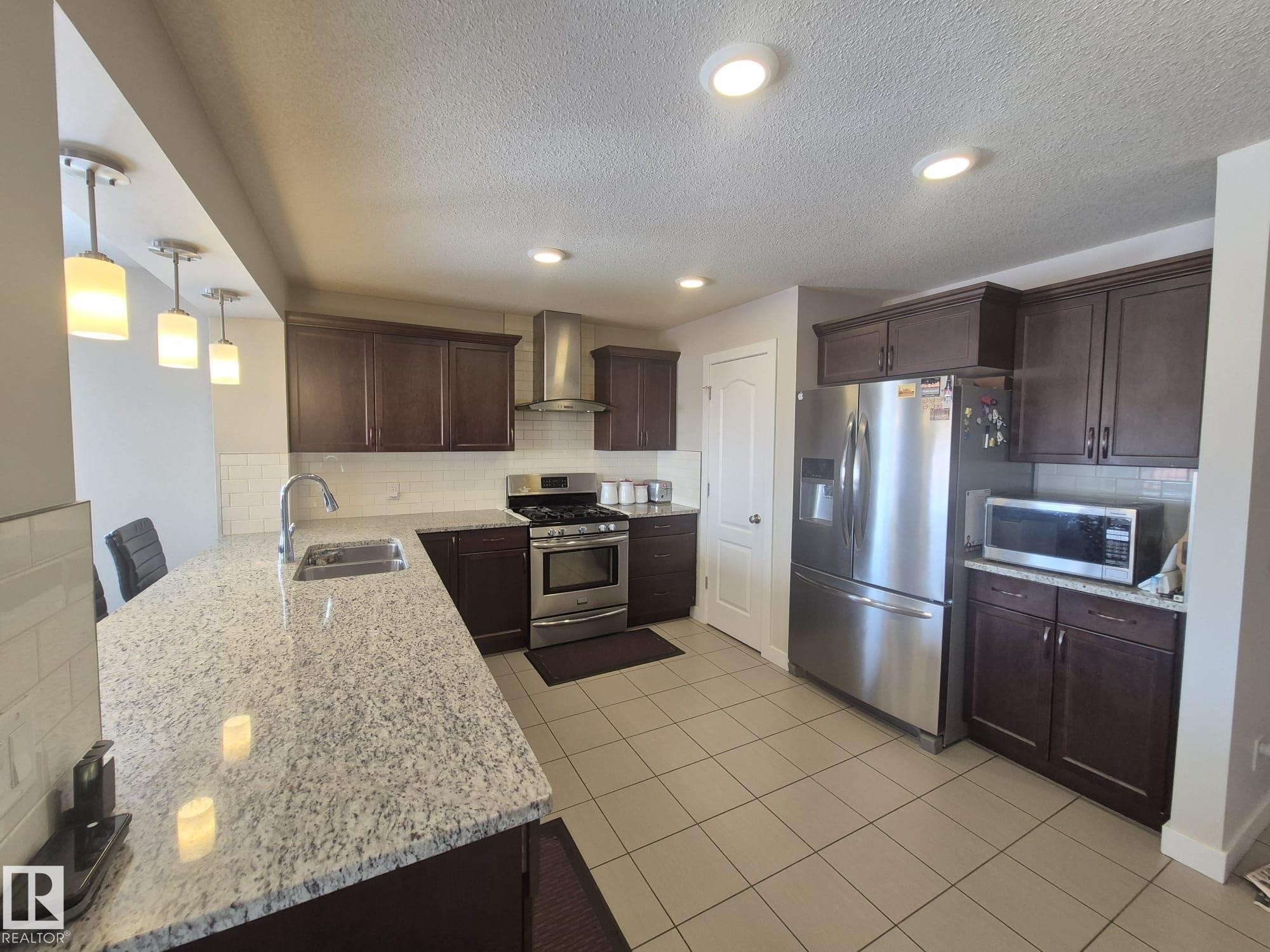 












3308 18B Avenue

,
Edmonton,




AB
T6T 0R4

