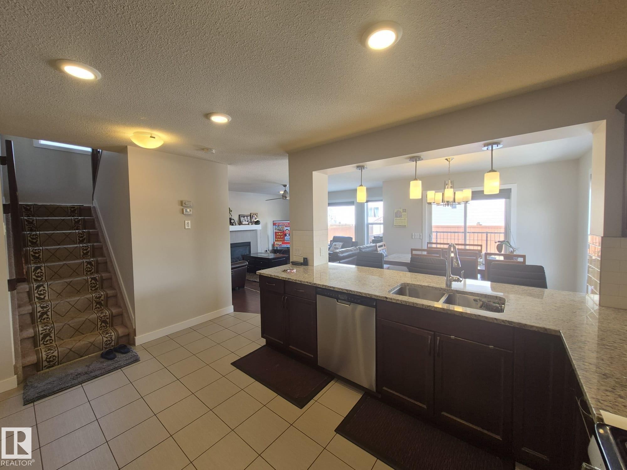 












3308 18B Avenue

,
Edmonton,




AB
T6T 0R4

