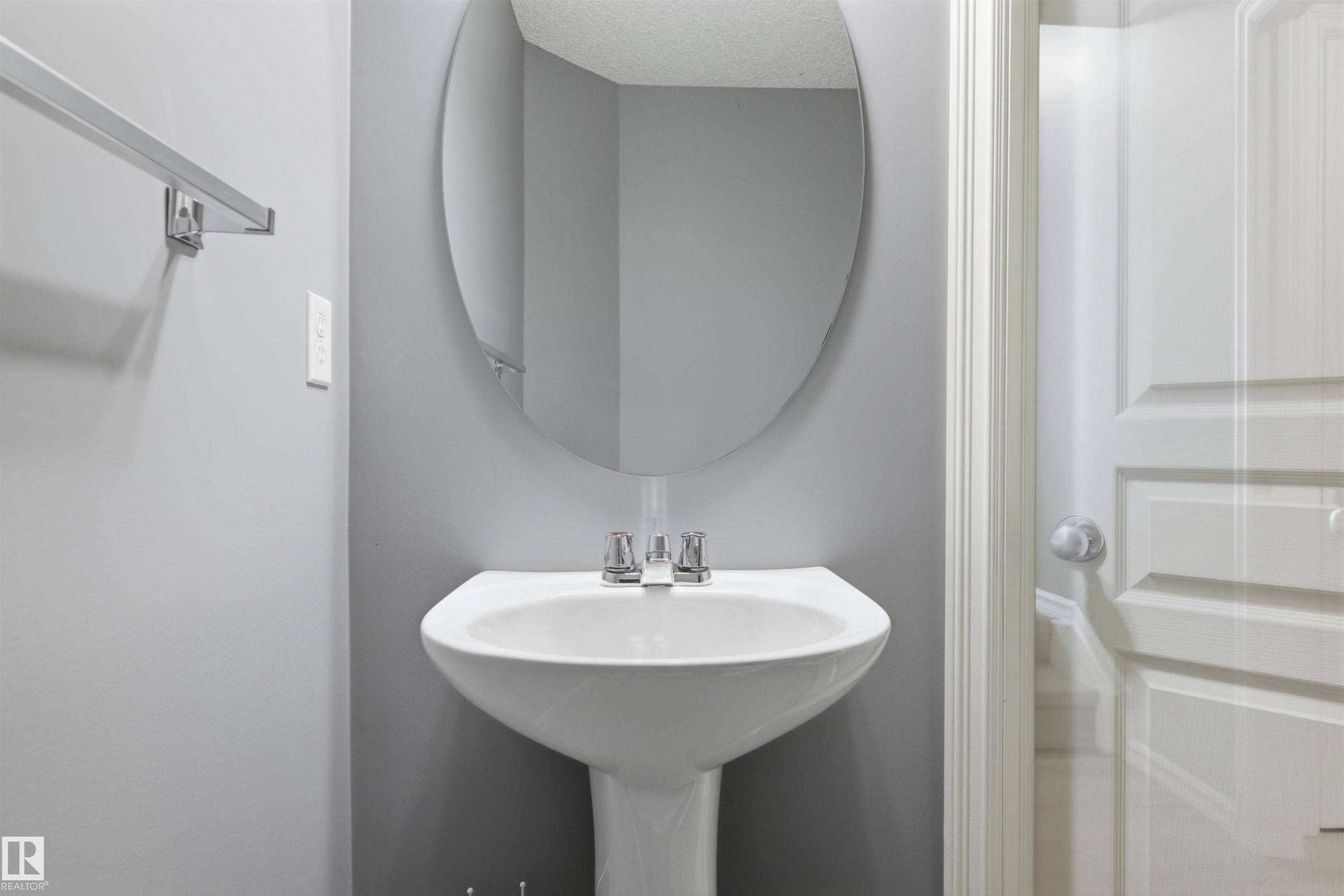 












125 RUE MASSON

,
Beaumont,




AB
T4X 1S8

