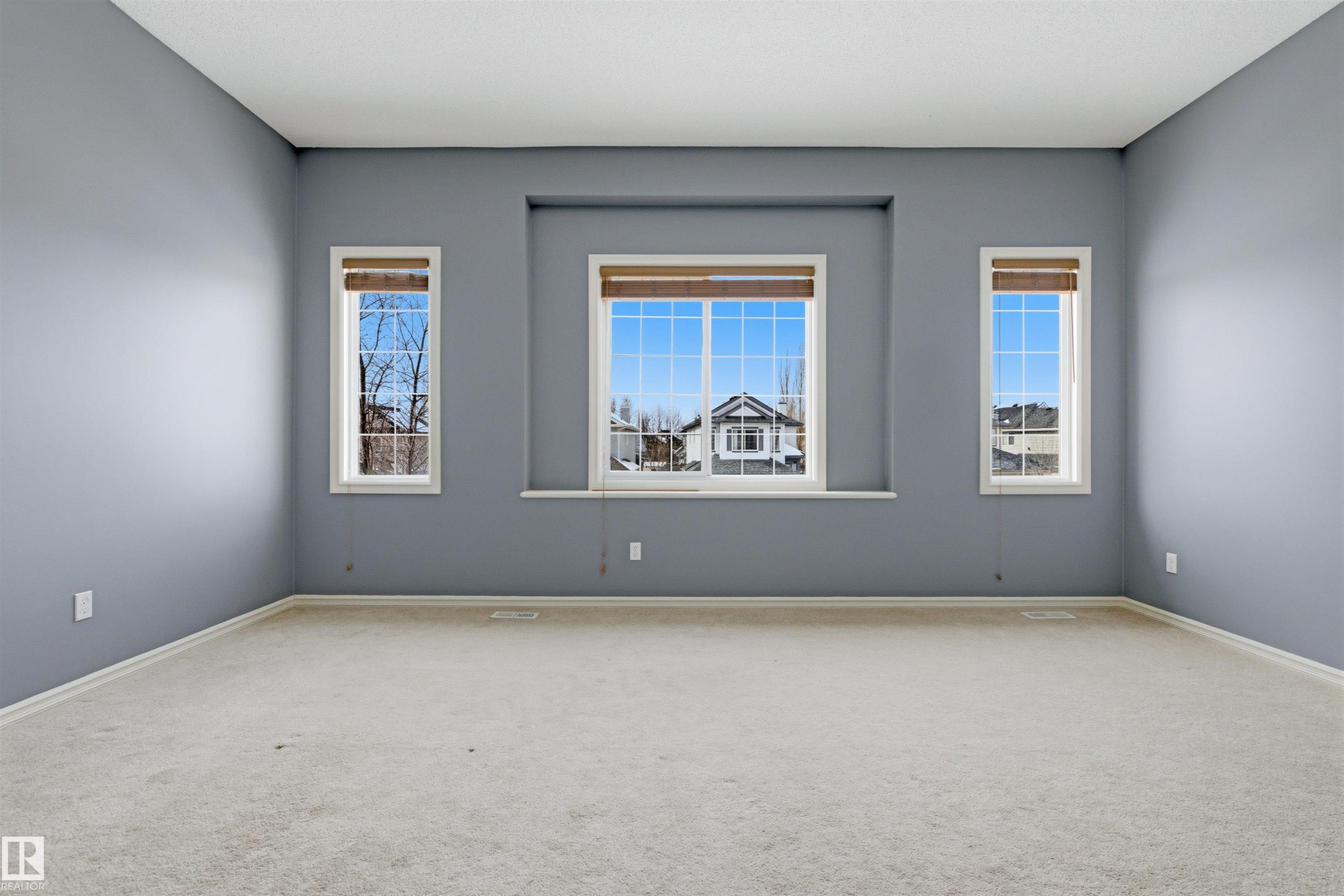 












125 RUE MASSON

,
Beaumont,




AB
T4X 1S8

