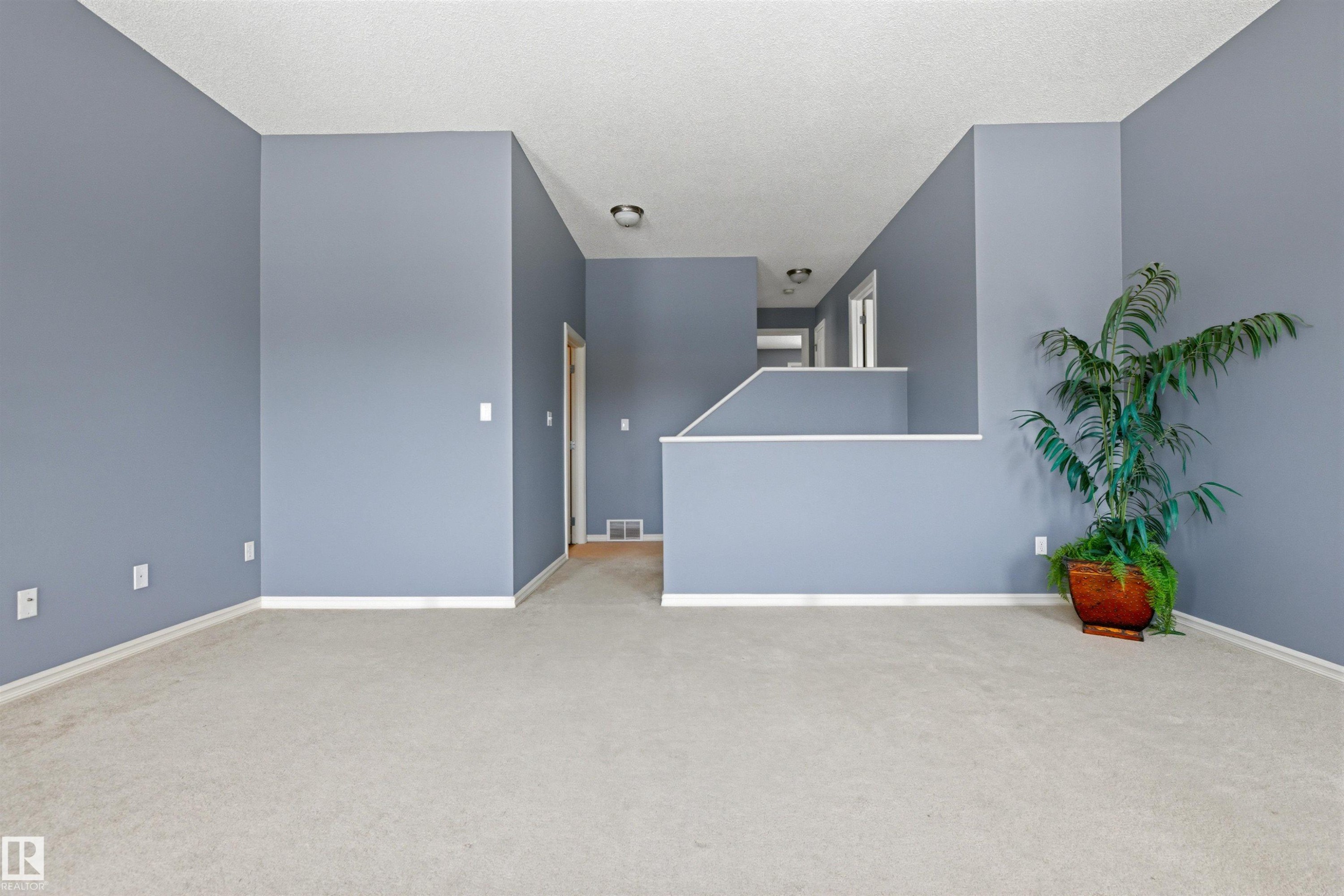 












125 RUE MASSON

,
Beaumont,




AB
T4X 1S8

