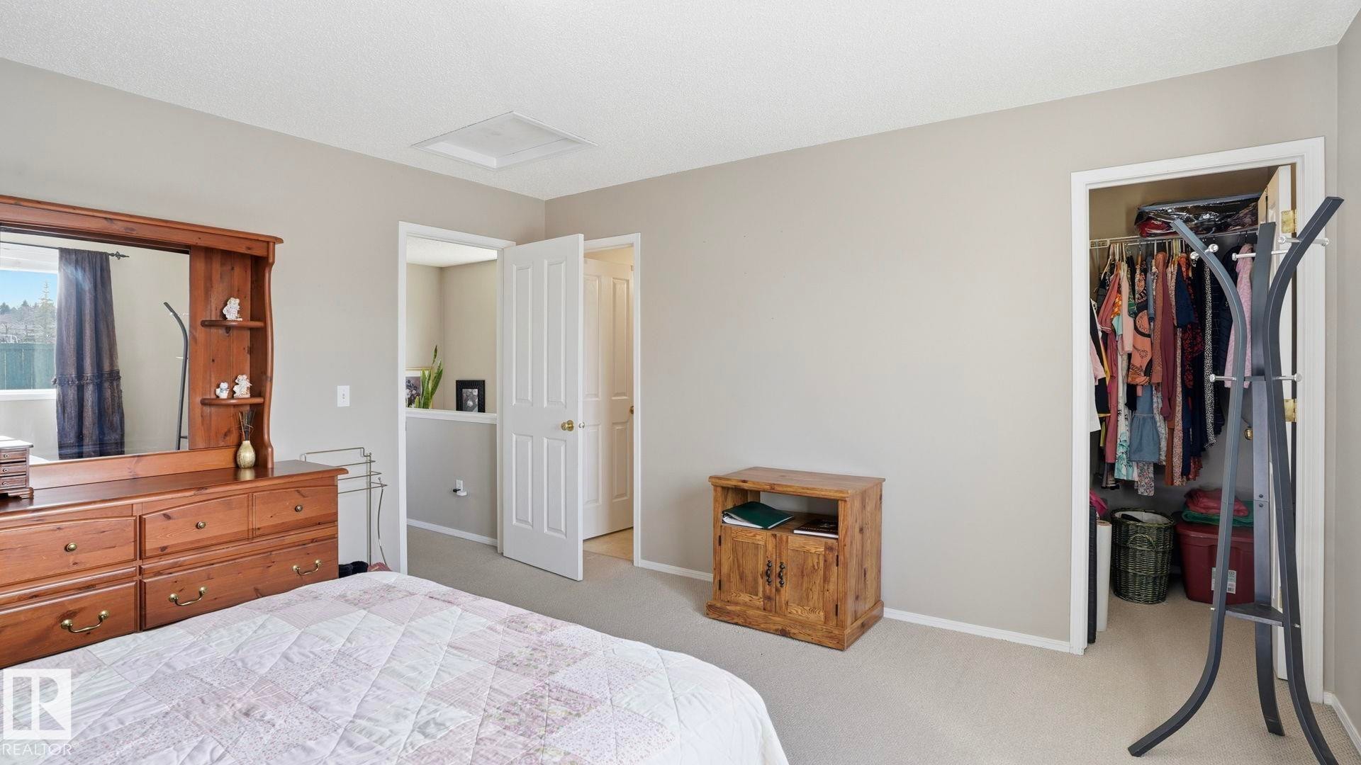 












47 Vaughn Avenue

,
Spruce Grove,




AB
T7X 4R9

