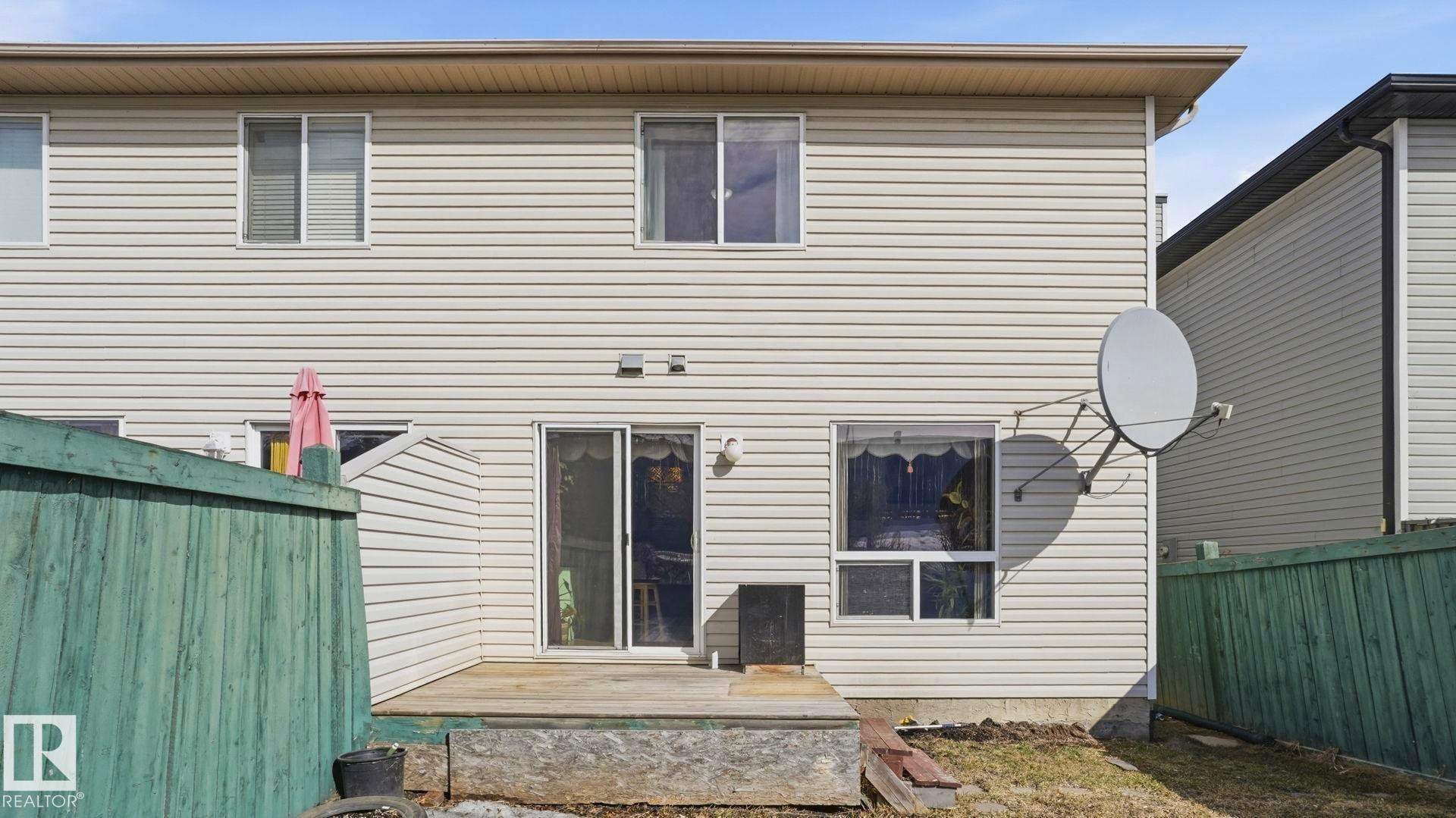 












47 Vaughn Avenue

,
Spruce Grove,




AB
T7X 4R9


