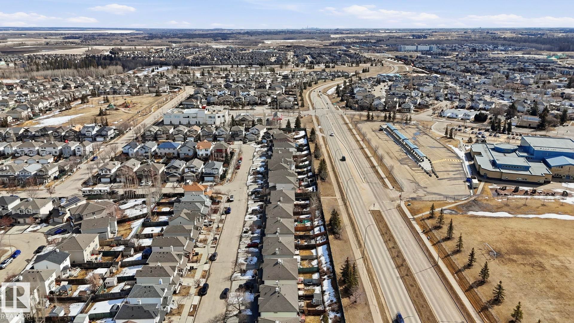 












47 Vaughn Avenue

,
Spruce Grove,




AB
T7X 4R9

