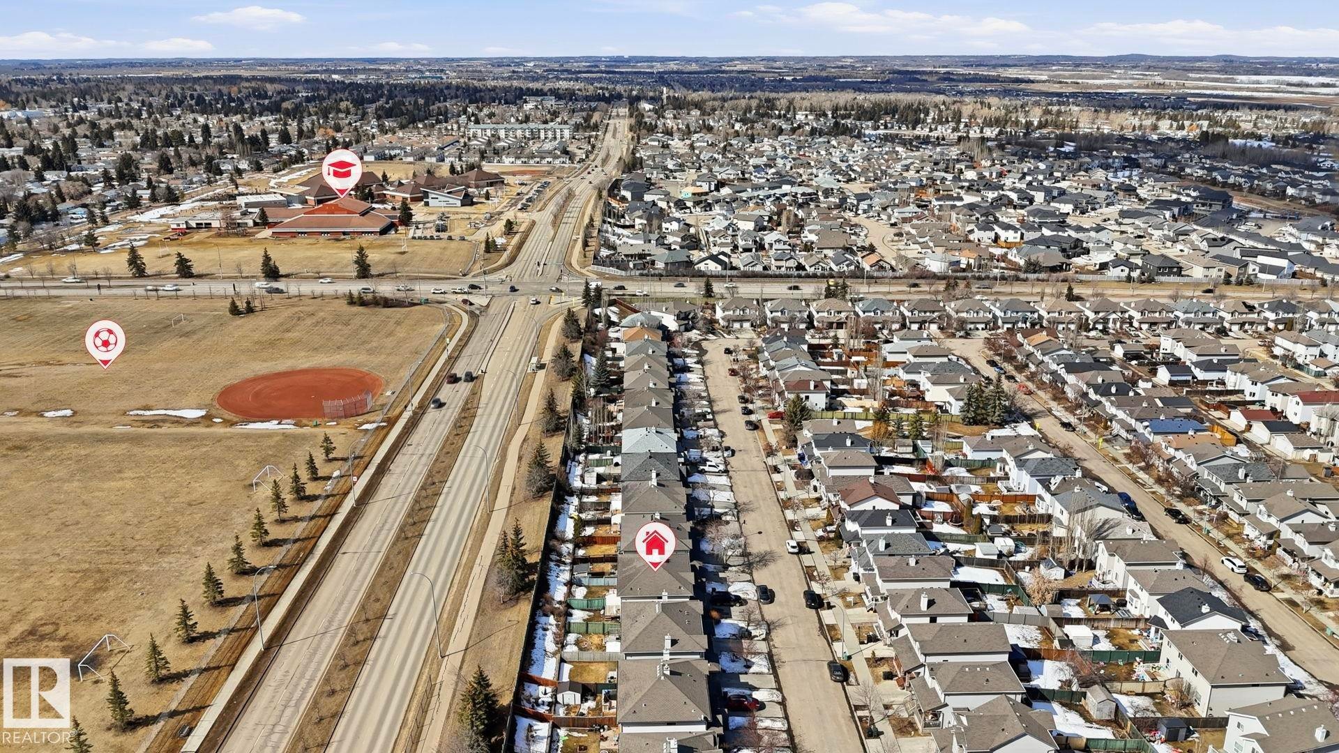 












47 Vaughn Avenue

,
Spruce Grove,




AB
T7X 4R9

