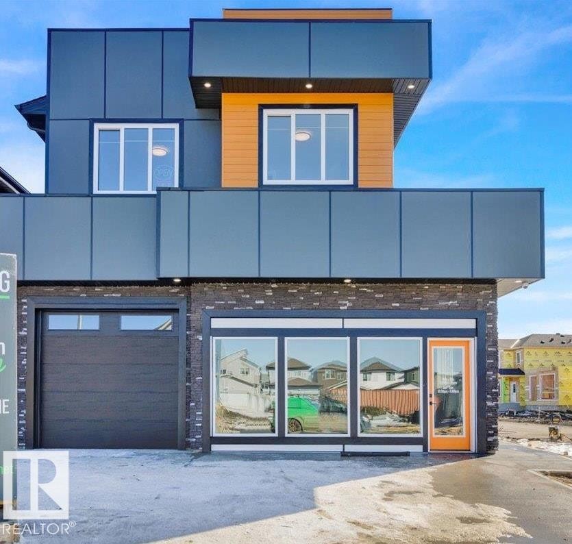 












207 STARLING

,
Fort Saskatchewan,




AB
T8L 0Y3


