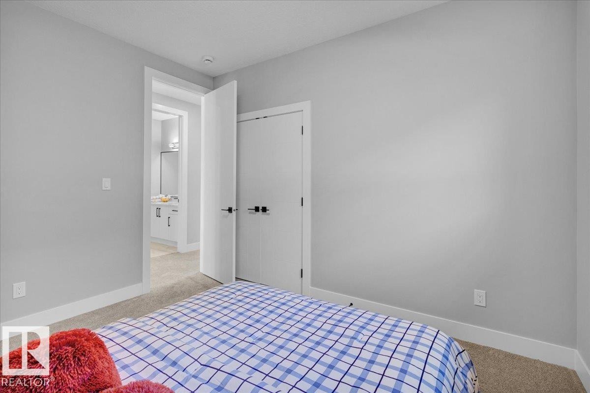 












207 STARLING

,
Fort Saskatchewan,




AB
T8L 0Y3

