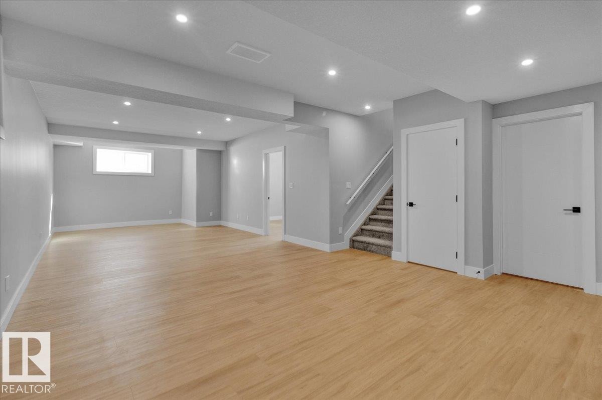 












207 STARLING

,
Fort Saskatchewan,




AB
T8L 0Y3

