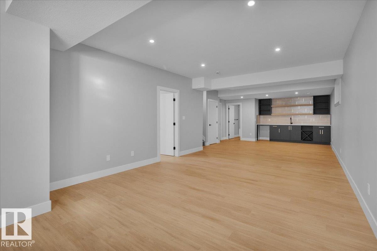 












207 STARLING

,
Fort Saskatchewan,




AB
T8L 0Y3

