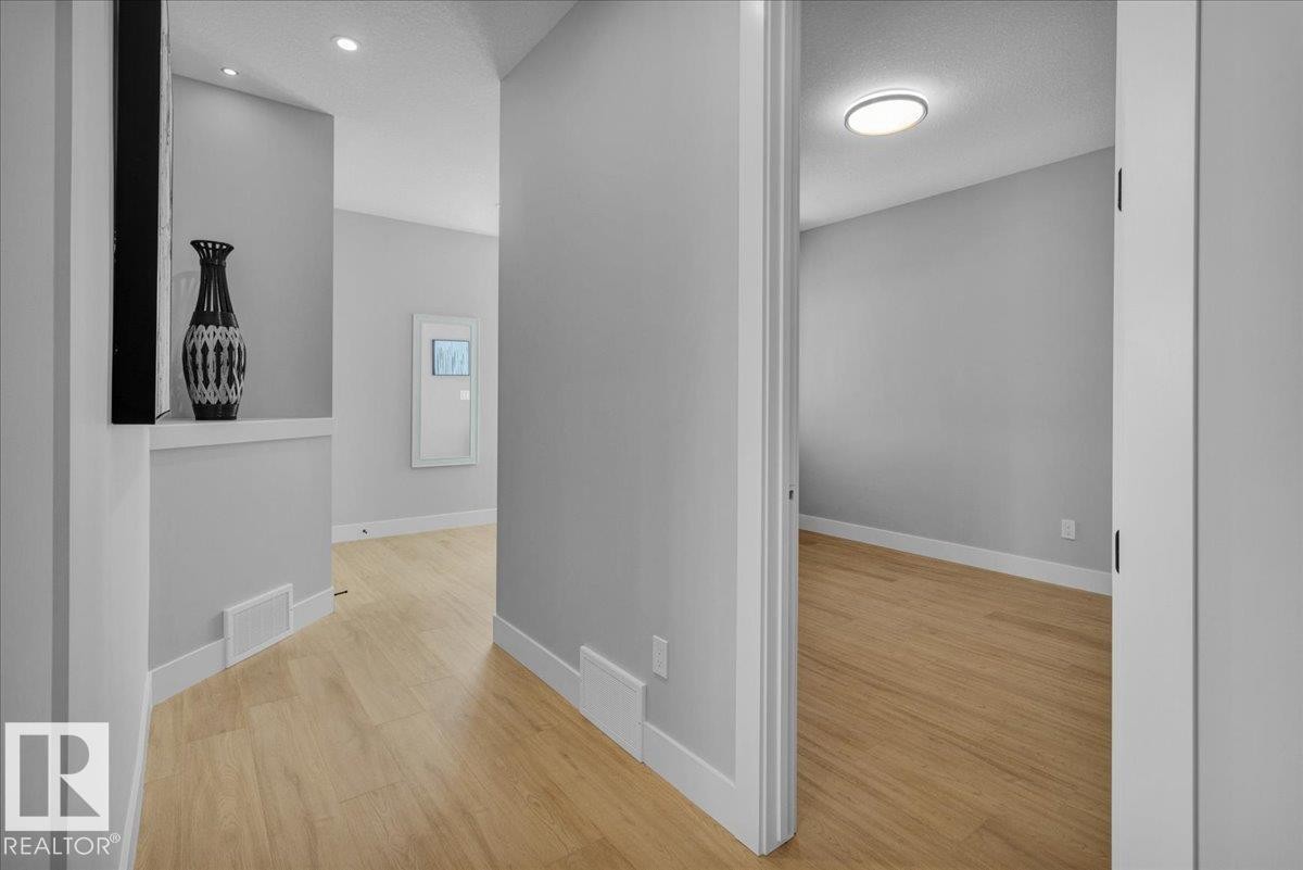 












207 STARLING

,
Fort Saskatchewan,




AB
T8L 0Y3

