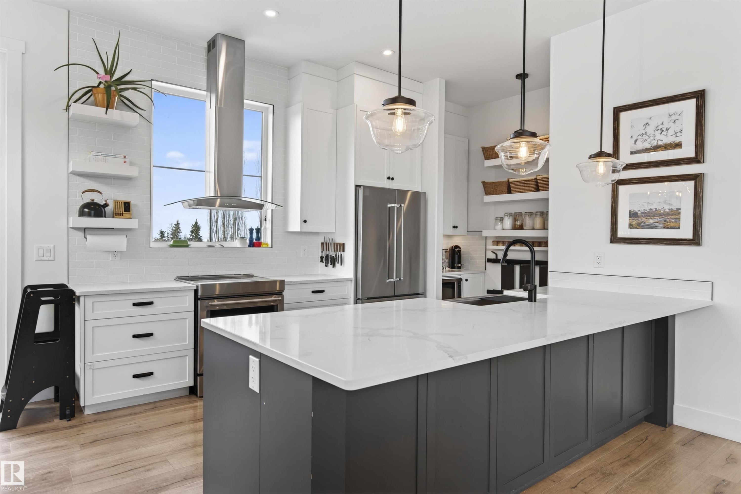 












2508 Lake Avenue

,
Cold Lake,




AB
T9M 0A1

