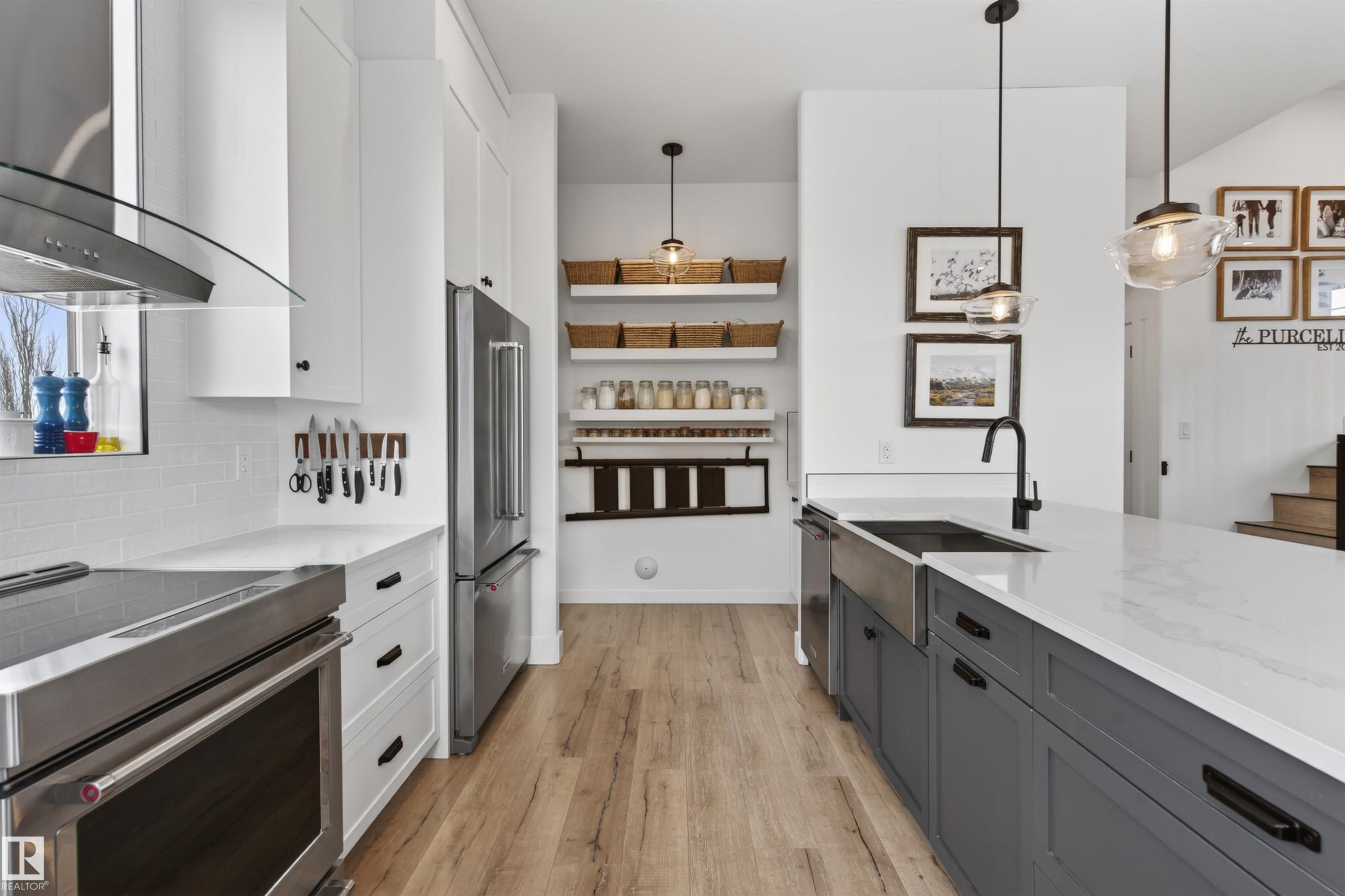 












2508 Lake Avenue

,
Cold Lake,




AB
T9M 0A1

