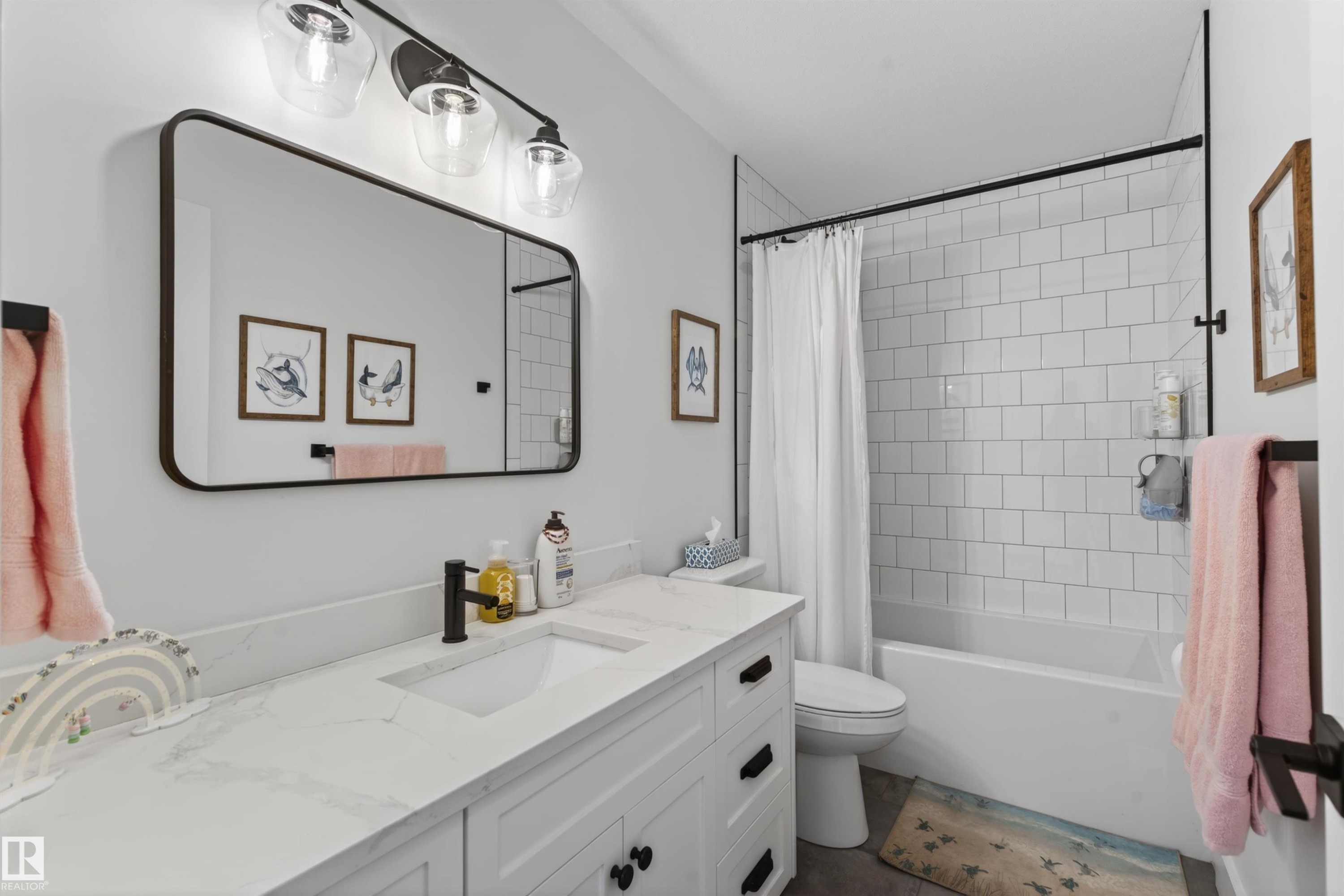 












2508 Lake Avenue

,
Cold Lake,




AB
T9M 0A1

