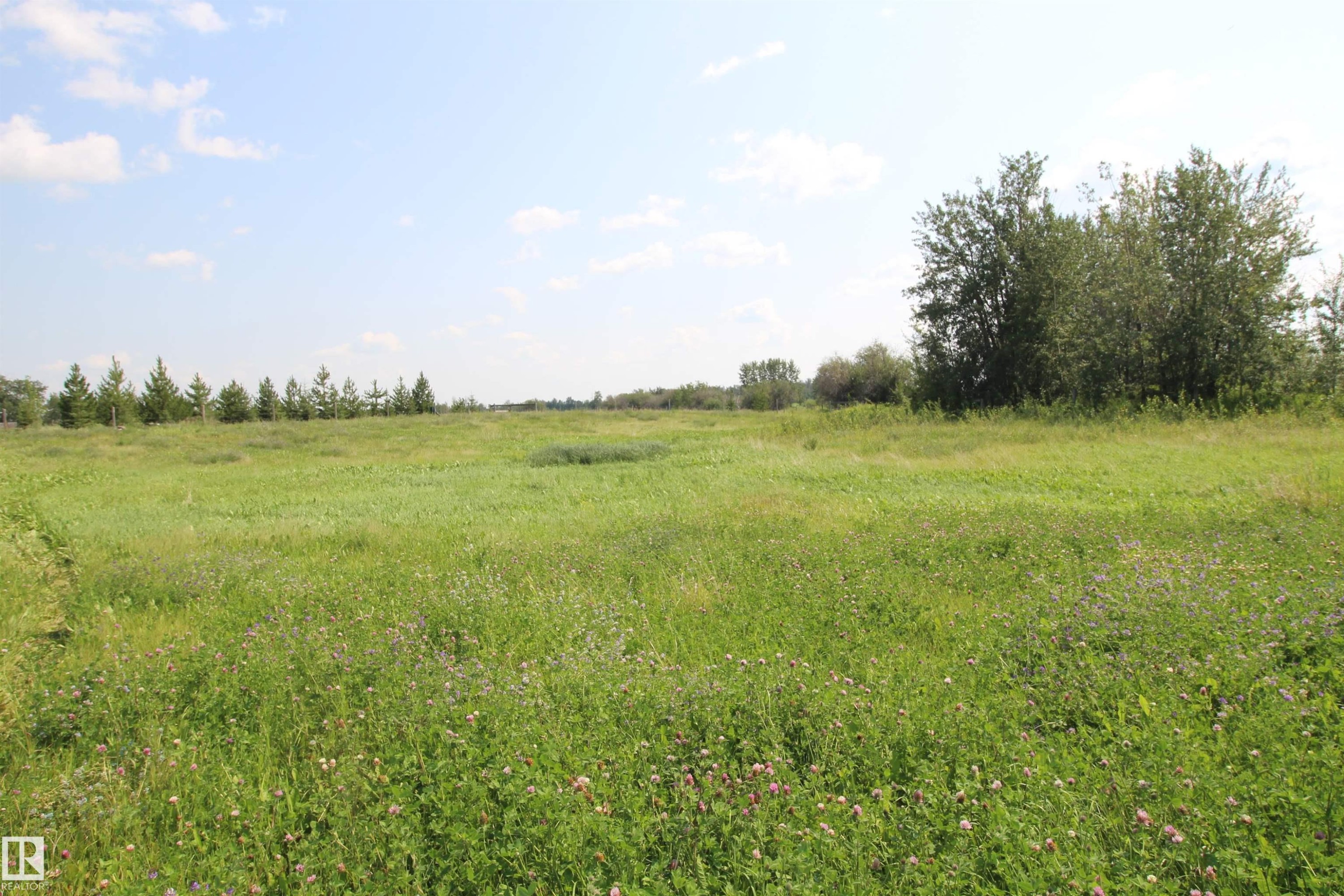 












26521 Twp Rd 584

,
Rural Westlock County,







AB
T7P 2P6

