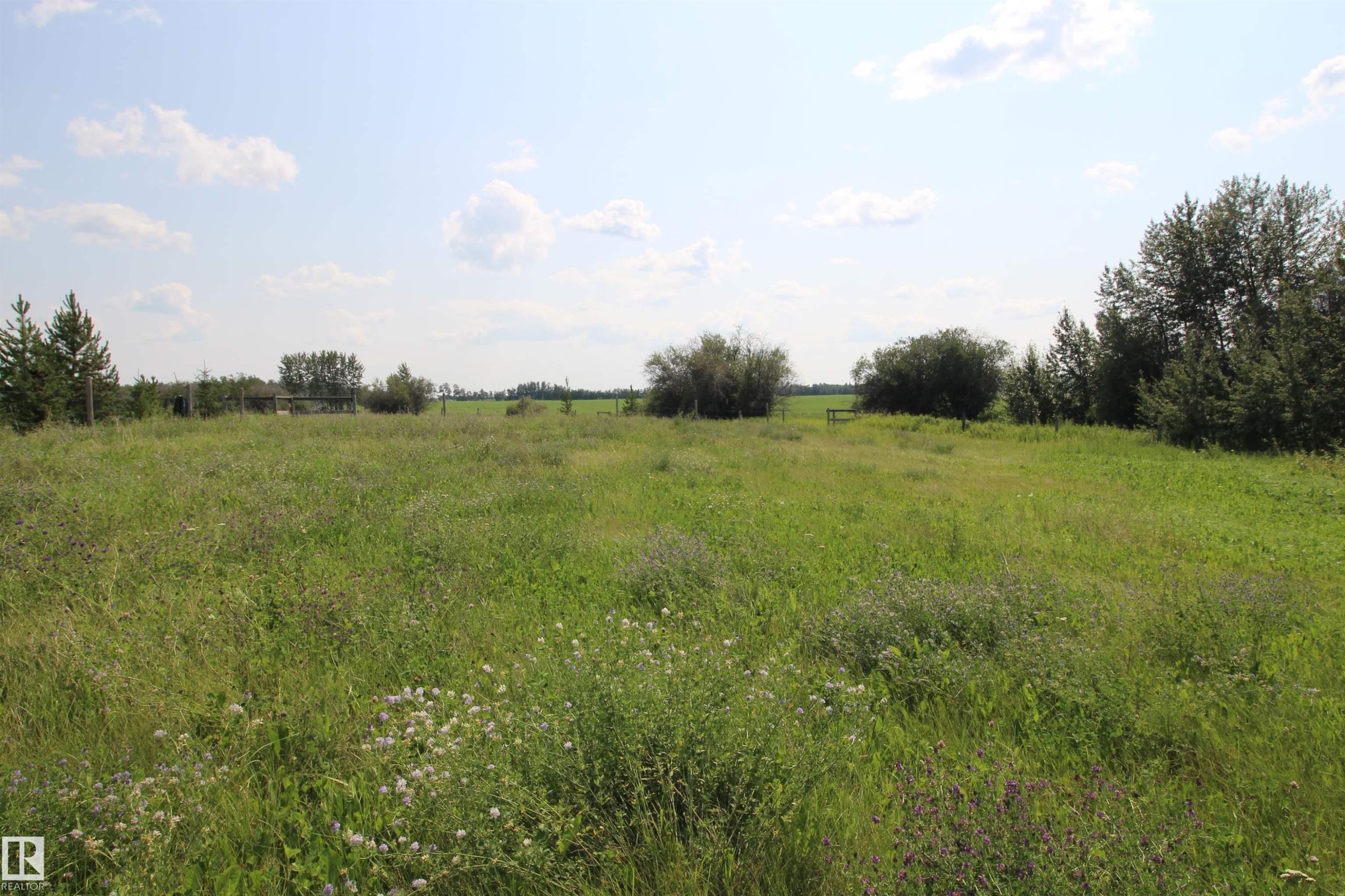 












26521 Twp Rd 584

,
Rural Westlock County,







AB
T7P 2P6

