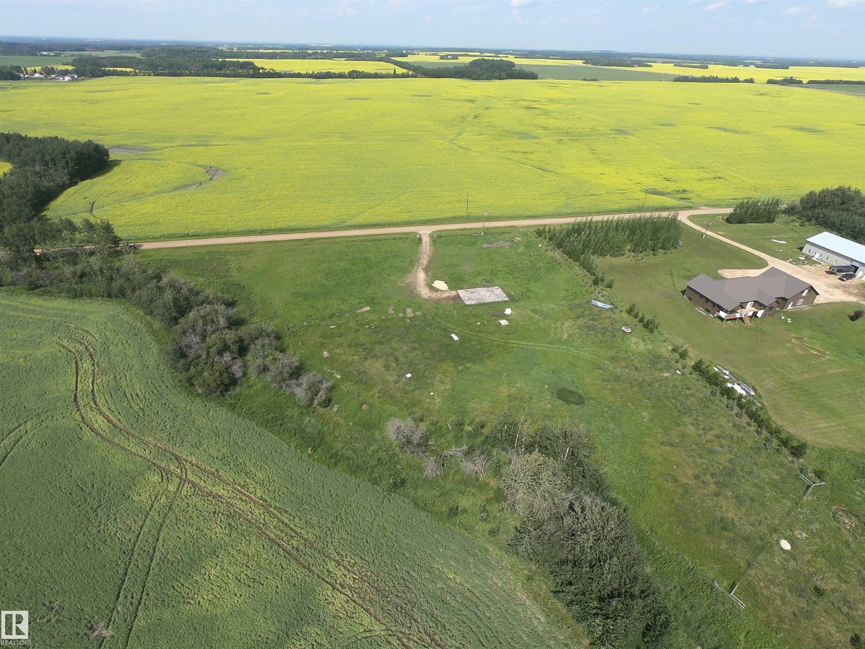 












26521 Twp Rd 584

,
Rural Westlock County,







AB
T7P 2P6

