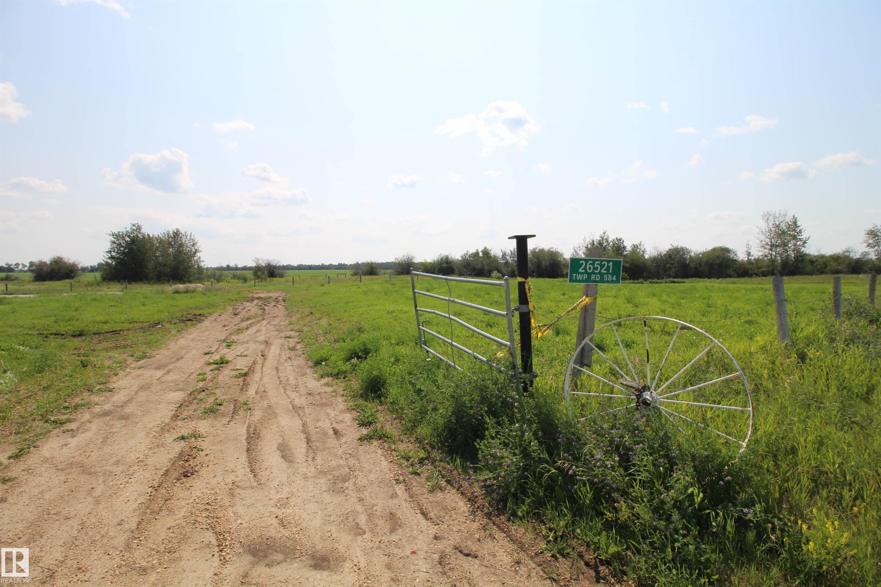 












26521 Twp Rd 584

,
Rural Westlock County,







AB
T7P 2P6

