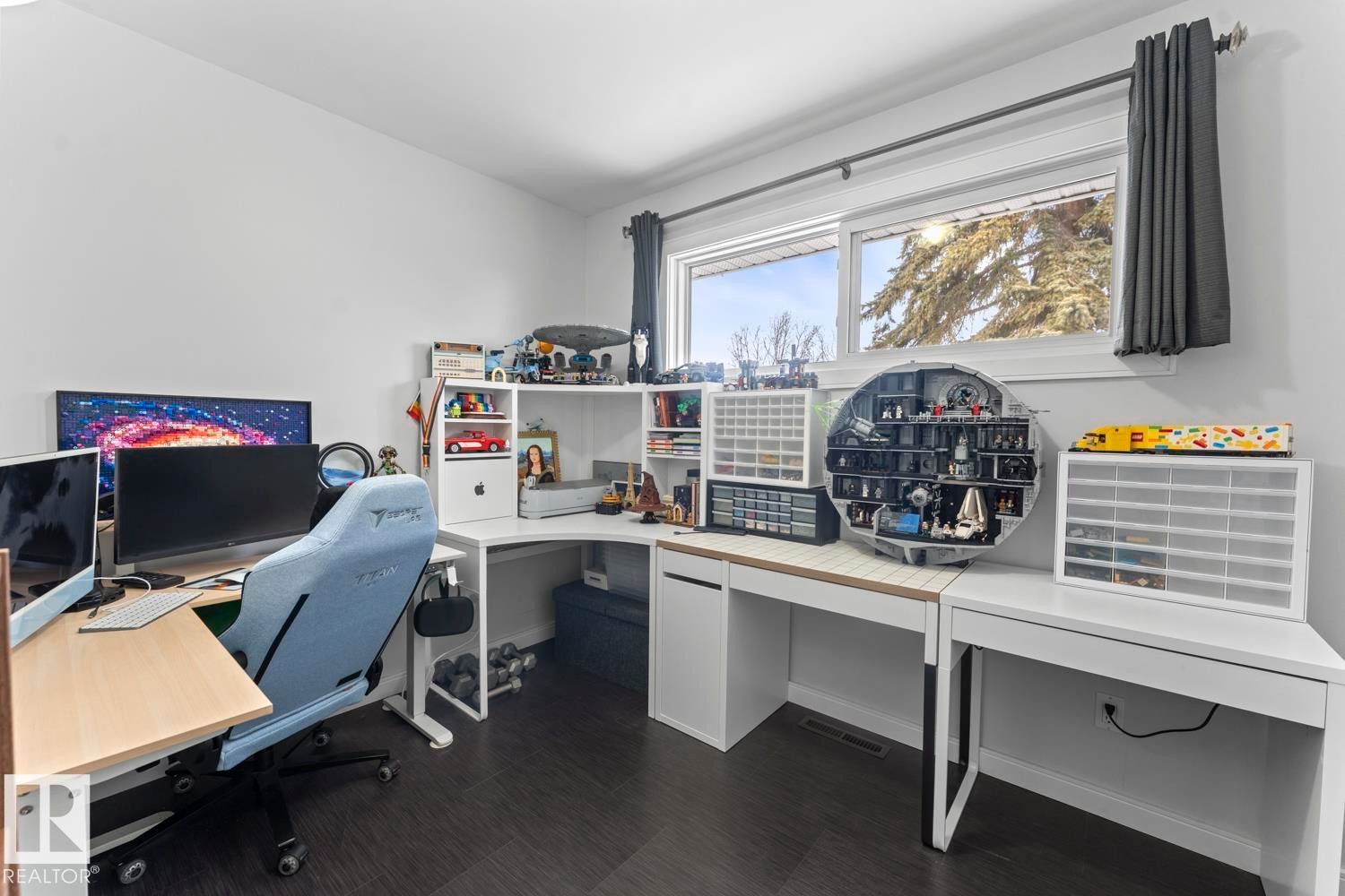 












517 10 Street

,
Cold Lake,




AB
T9M 1A9

