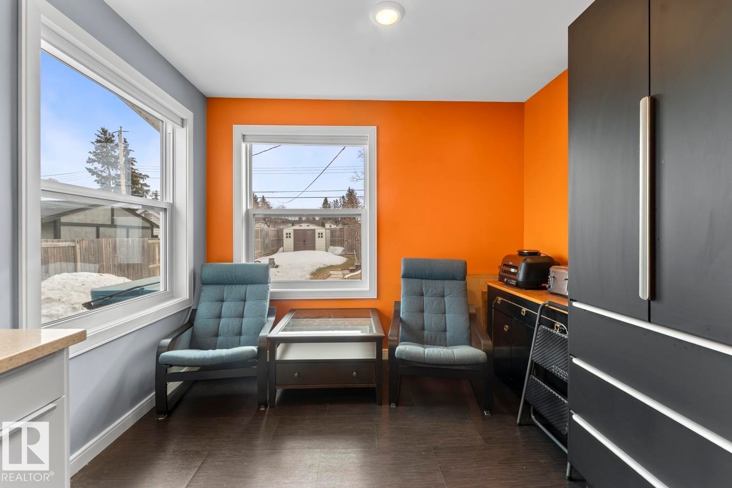 












517 10 Street

,
Cold Lake,




AB
T9M 1A9

